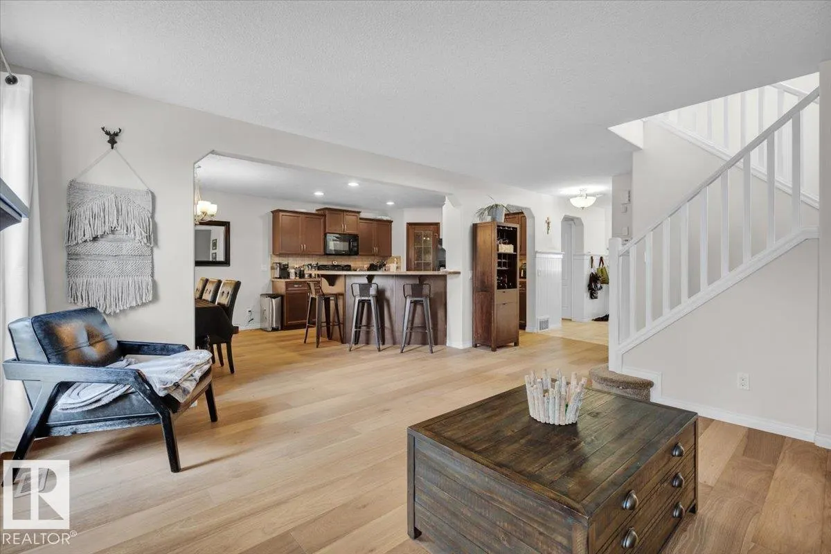 815 FOXWOOD Bay