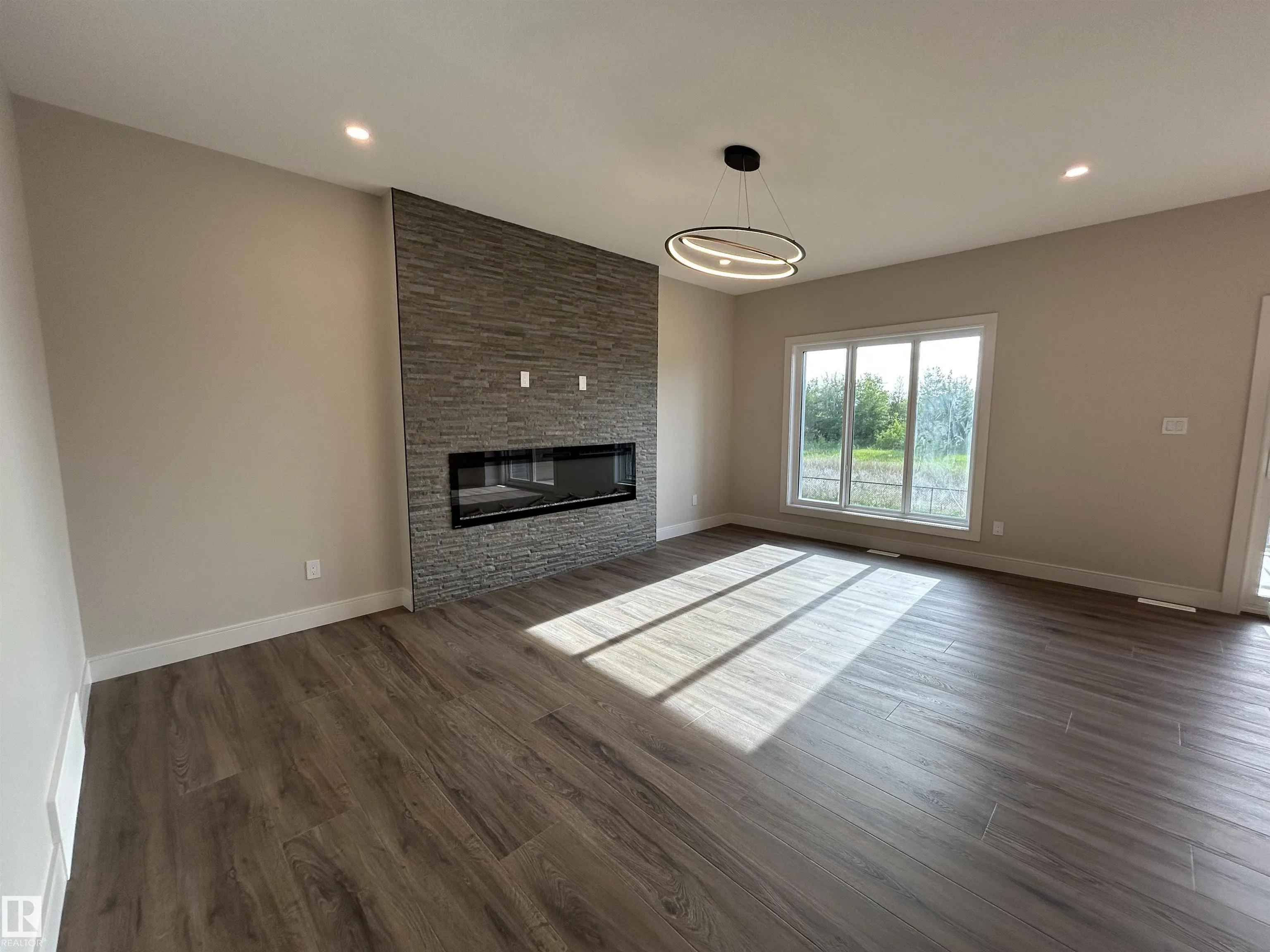 46 WAVERLY Way