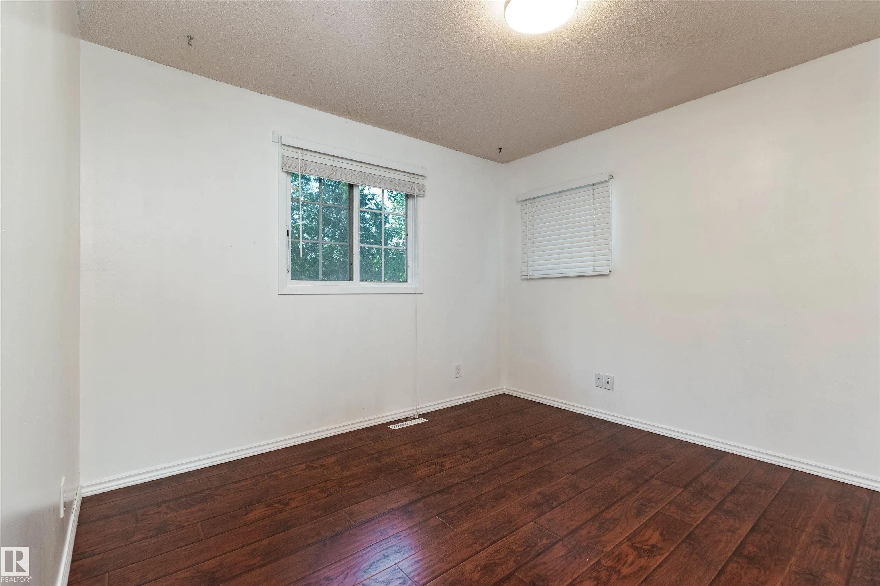 52310 RGE ROAD 232