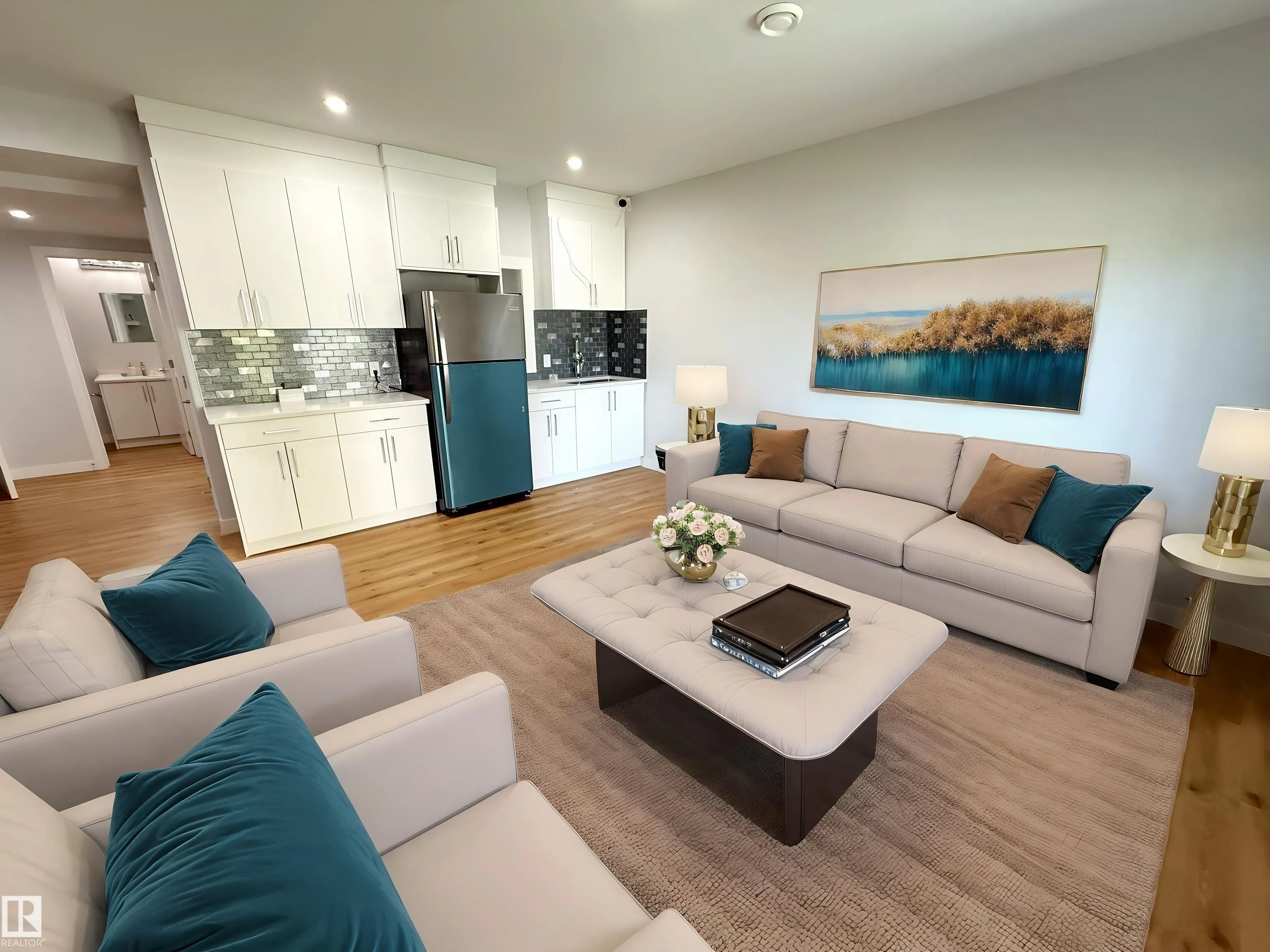 82 MEADOWLAND Way