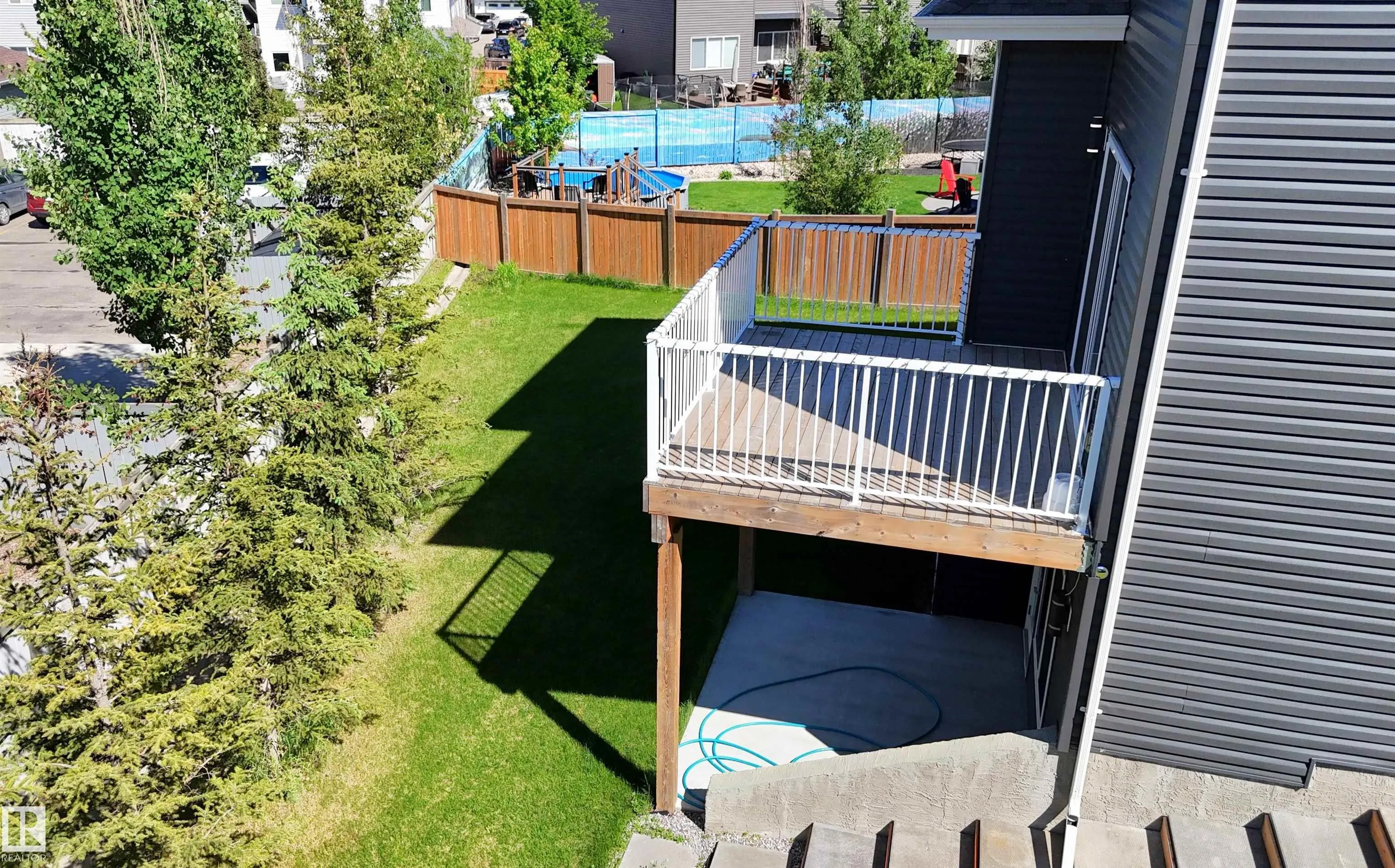 82 MEADOWLAND Way