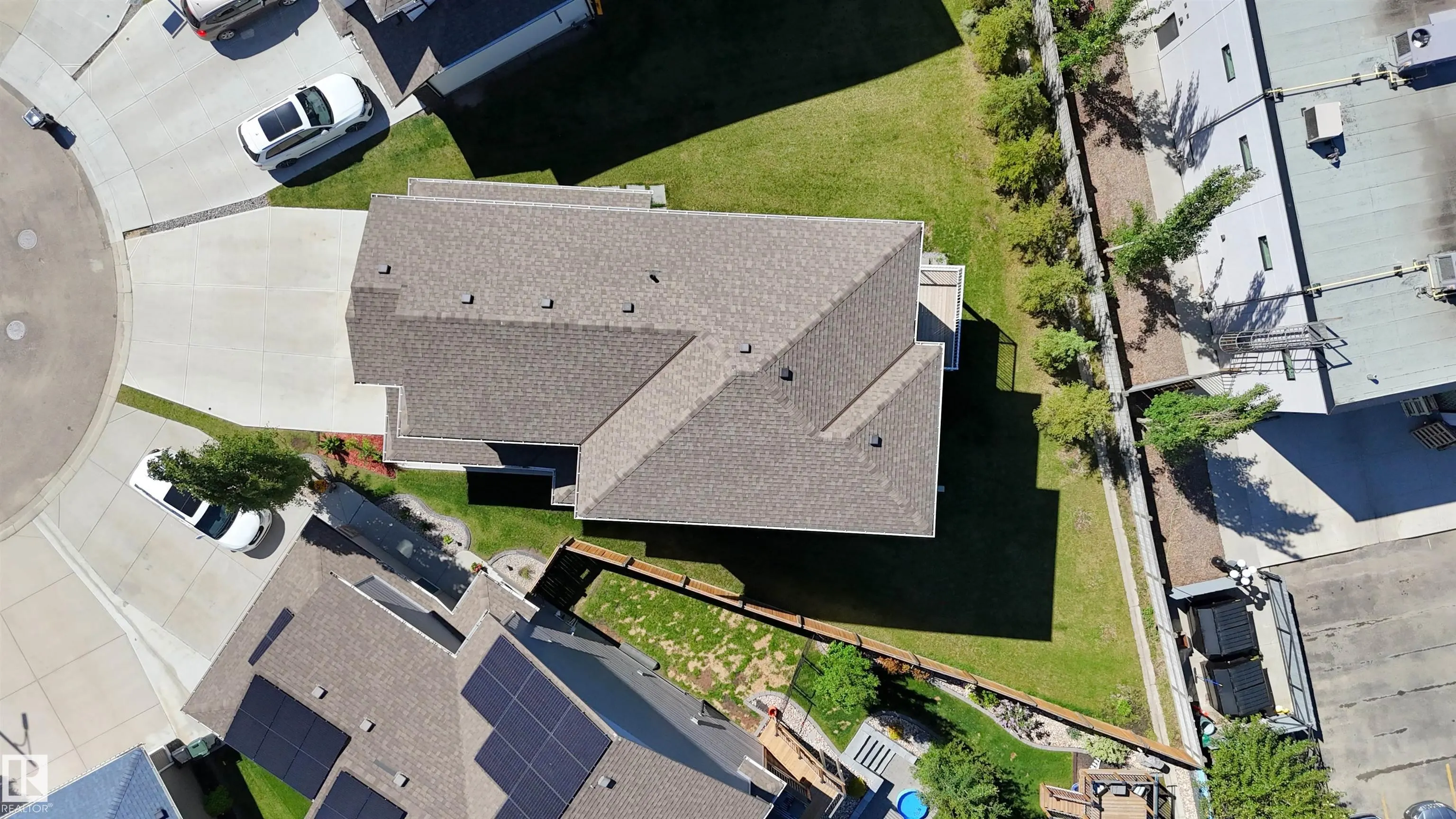 82 MEADOWLAND Way