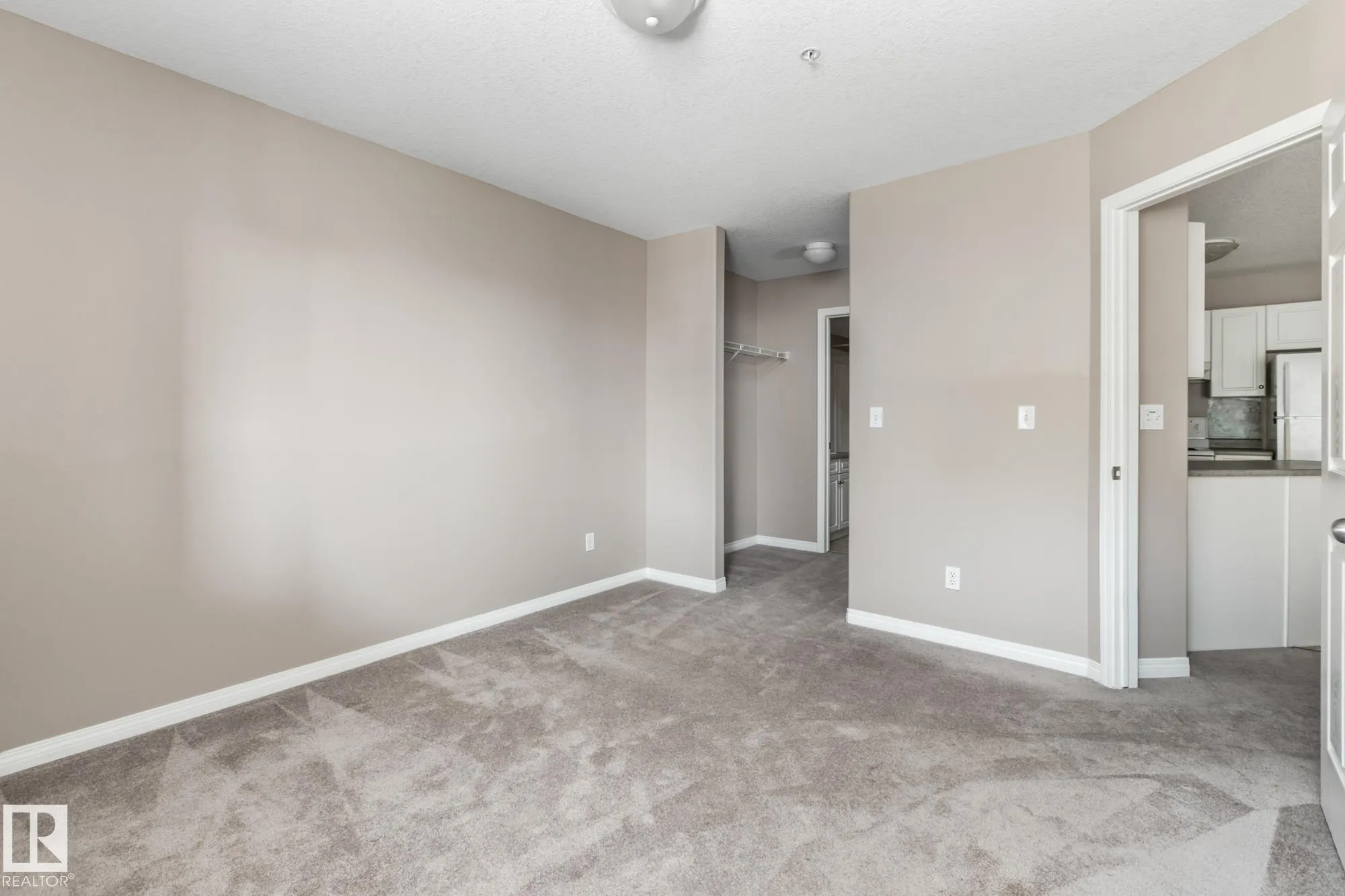 9930 100 Avenue