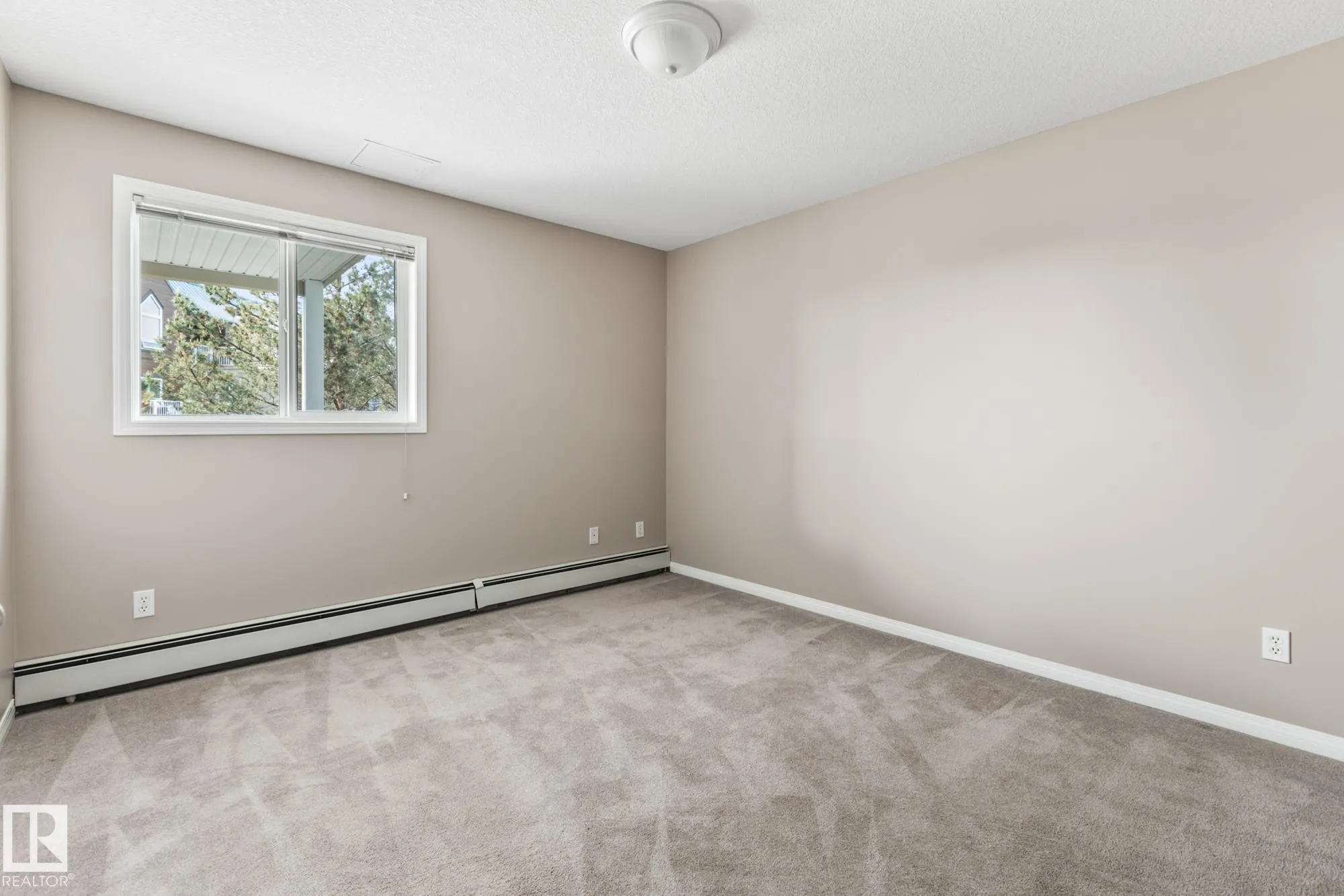 9930 100 Avenue