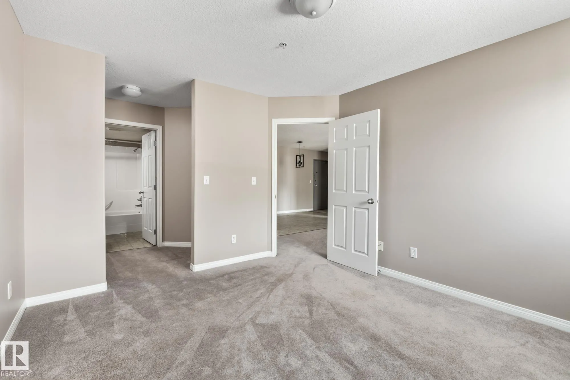 9930 100 Avenue
