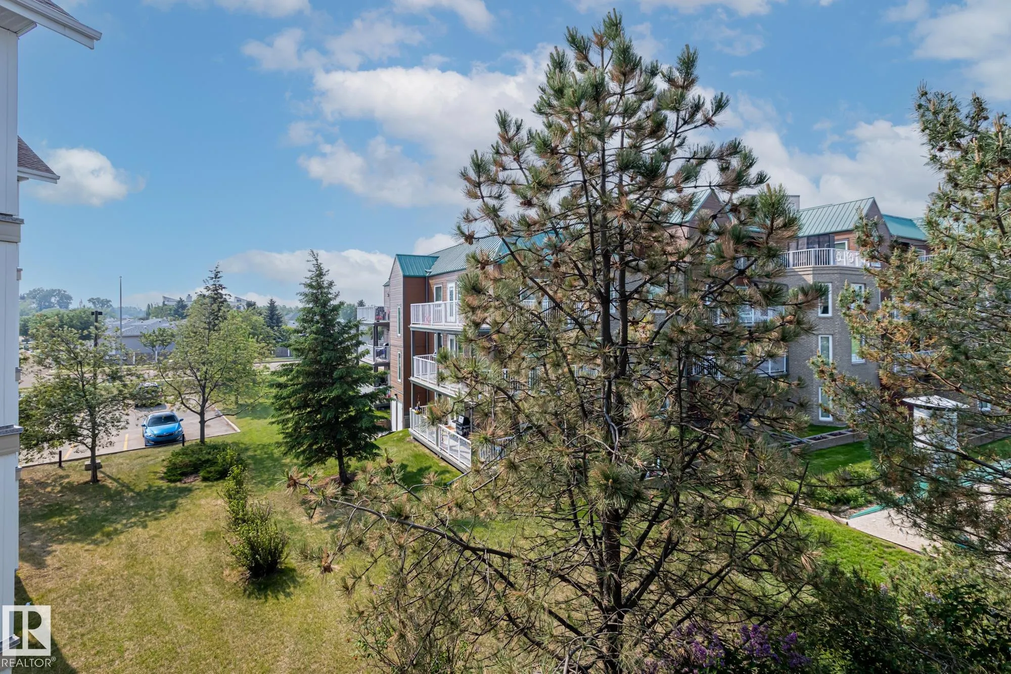 9930 100 Avenue
