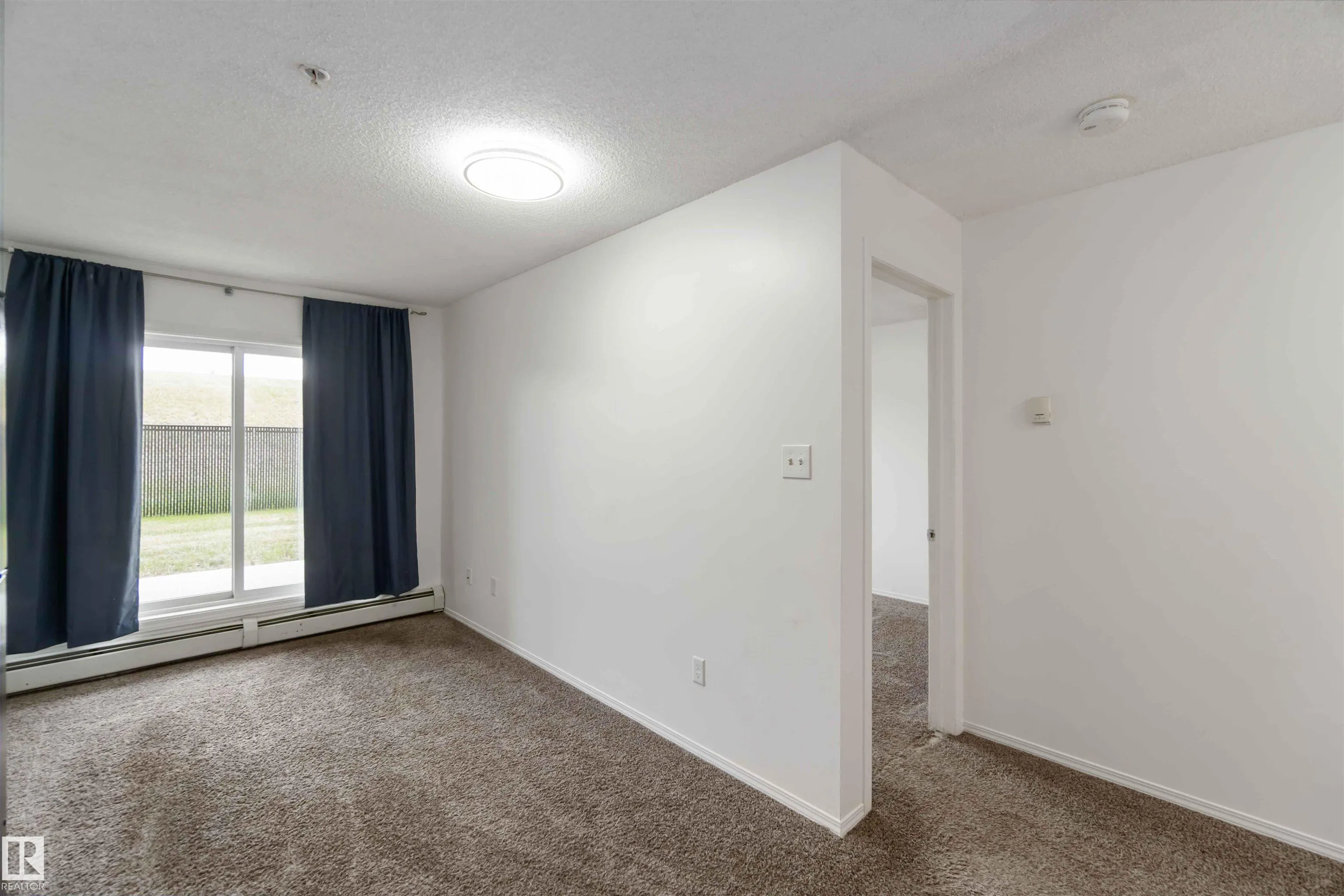 70 WOODSMERE Close