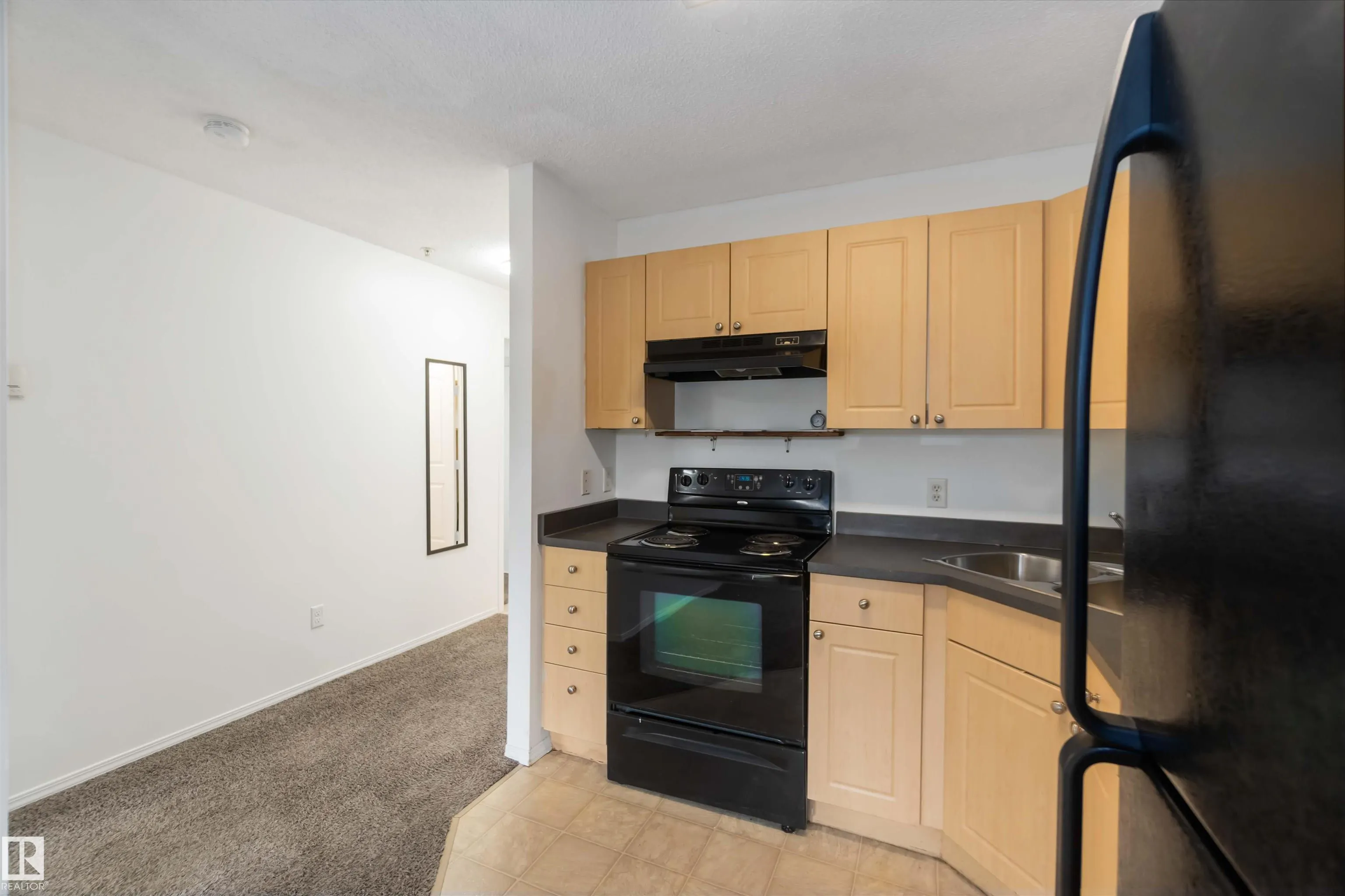 70 WOODSMERE Close
