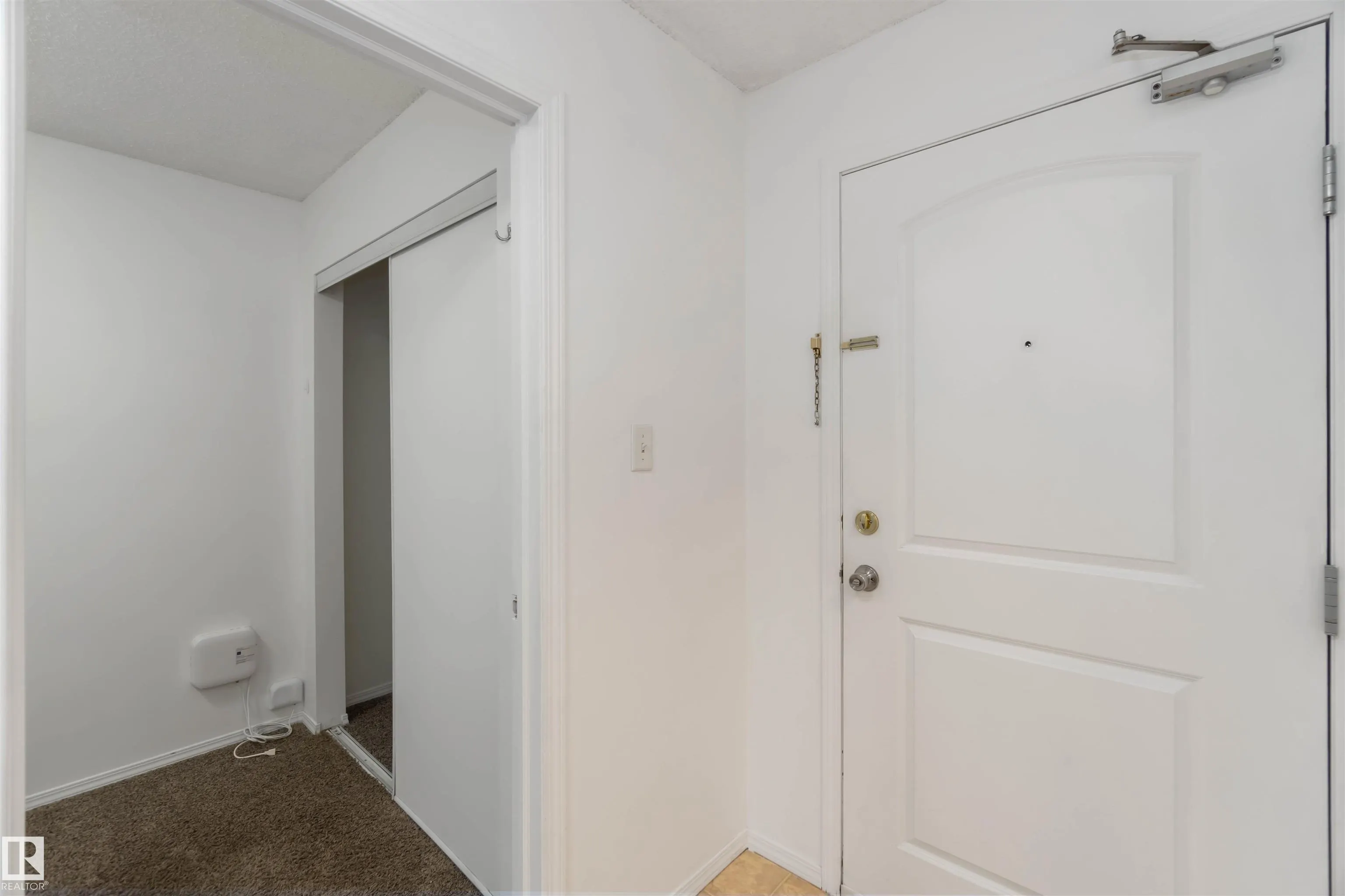 70 WOODSMERE Close