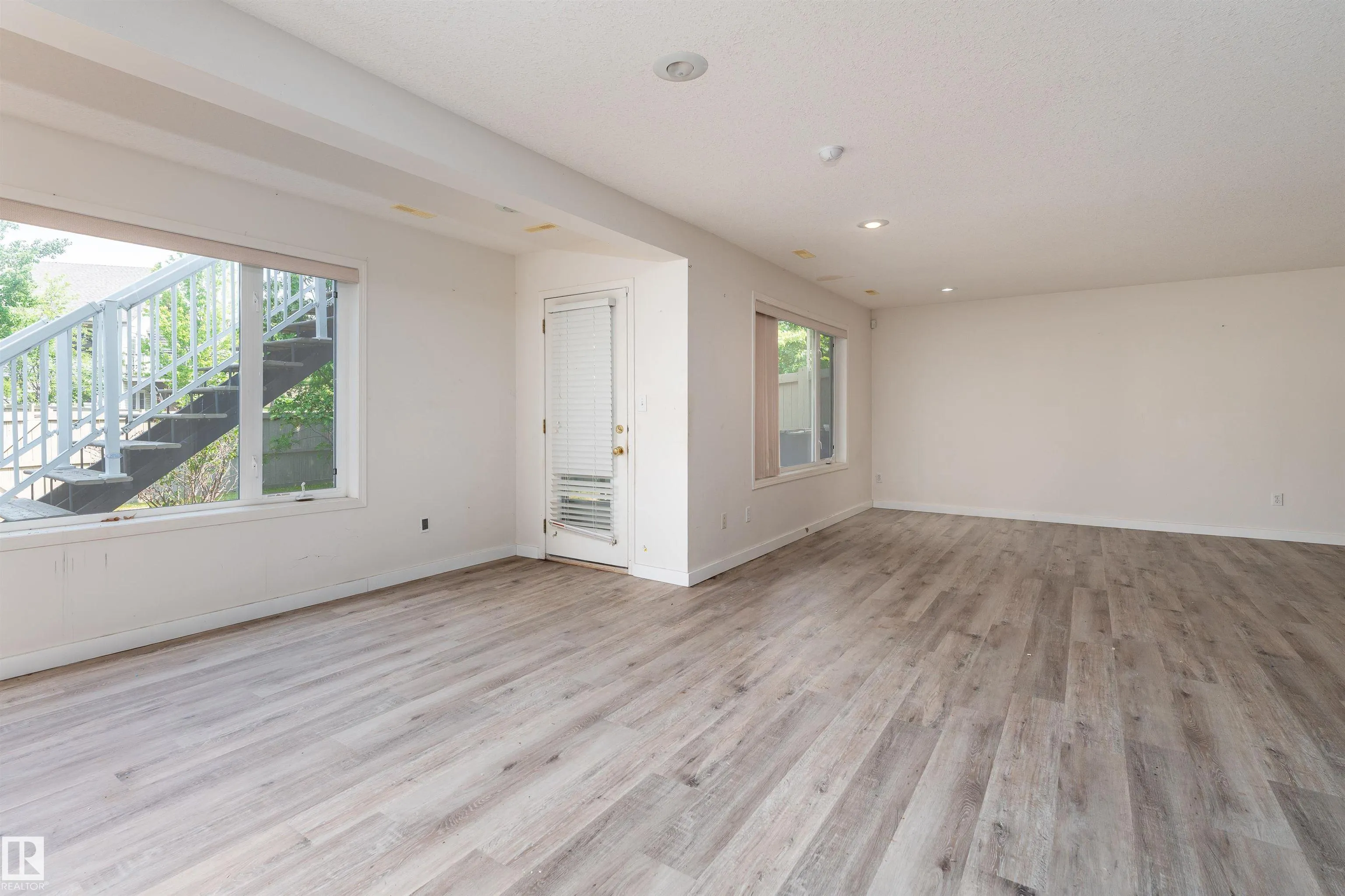 183 RIDGEHAVEN Crescent