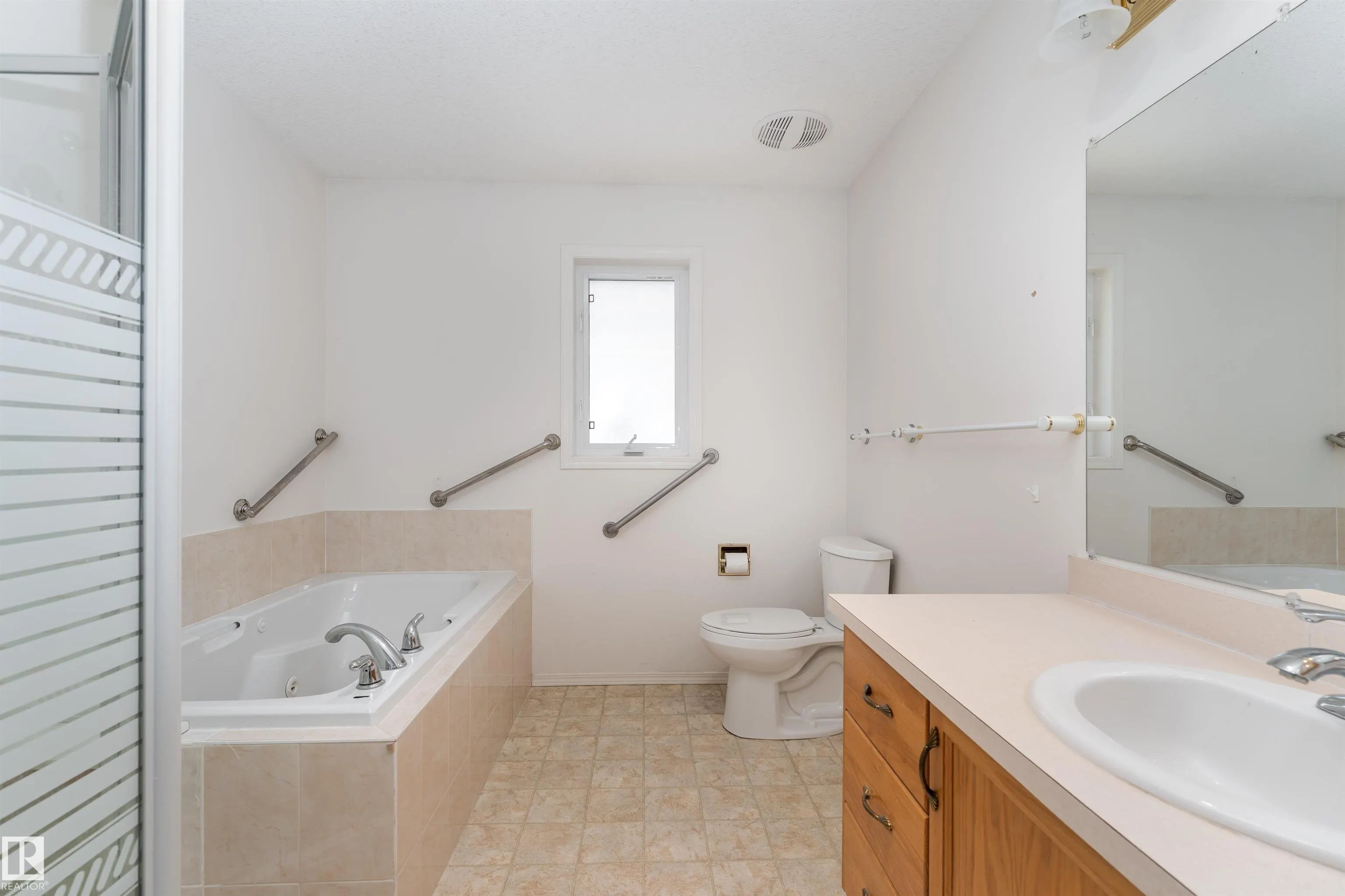 183 RIDGEHAVEN Crescent