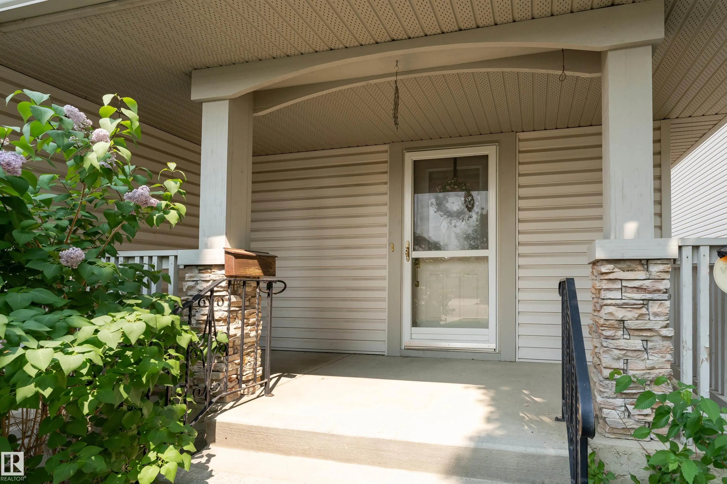 183 RIDGEHAVEN Crescent