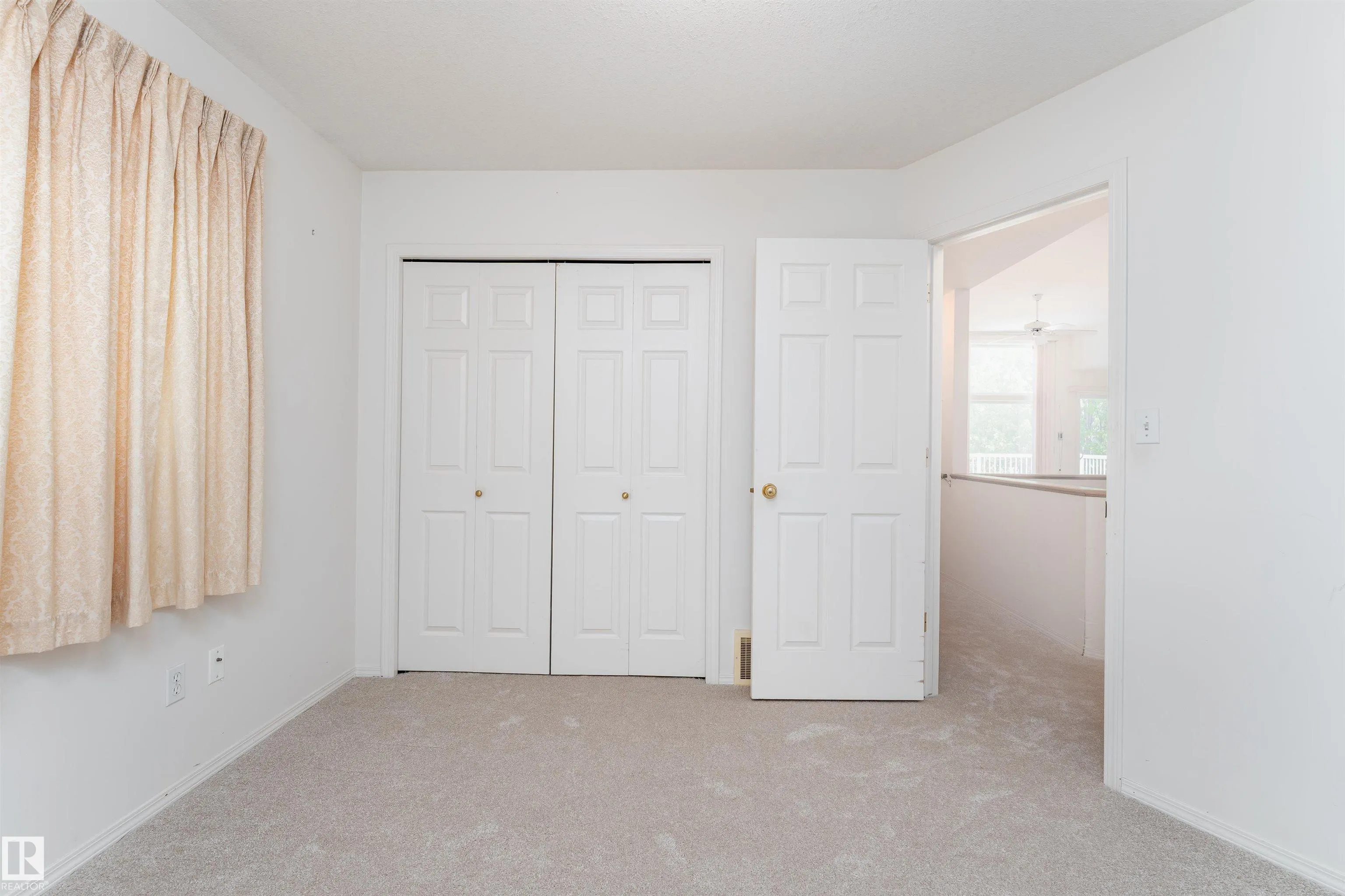 183 RIDGEHAVEN Crescent