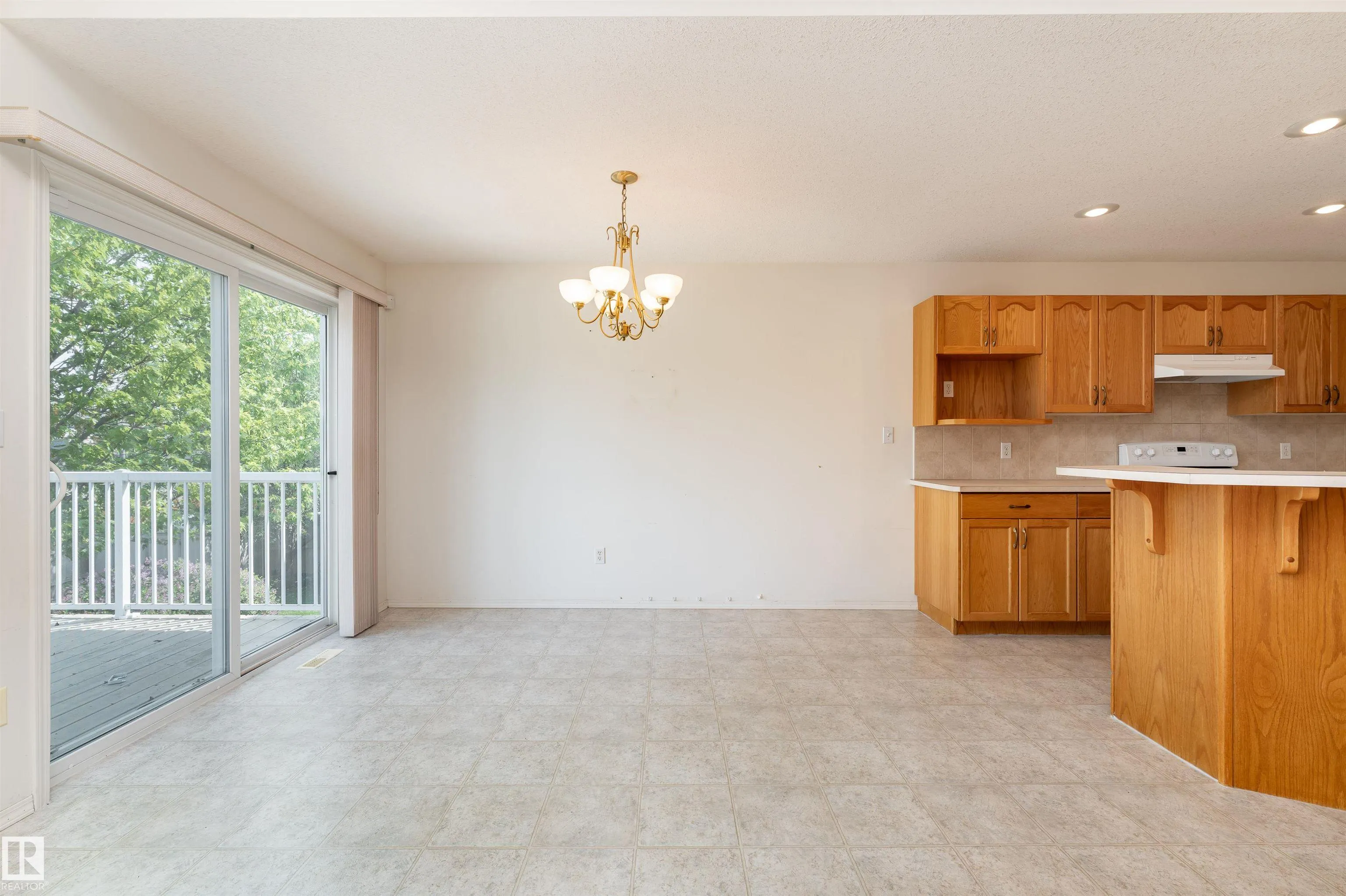 183 RIDGEHAVEN Crescent