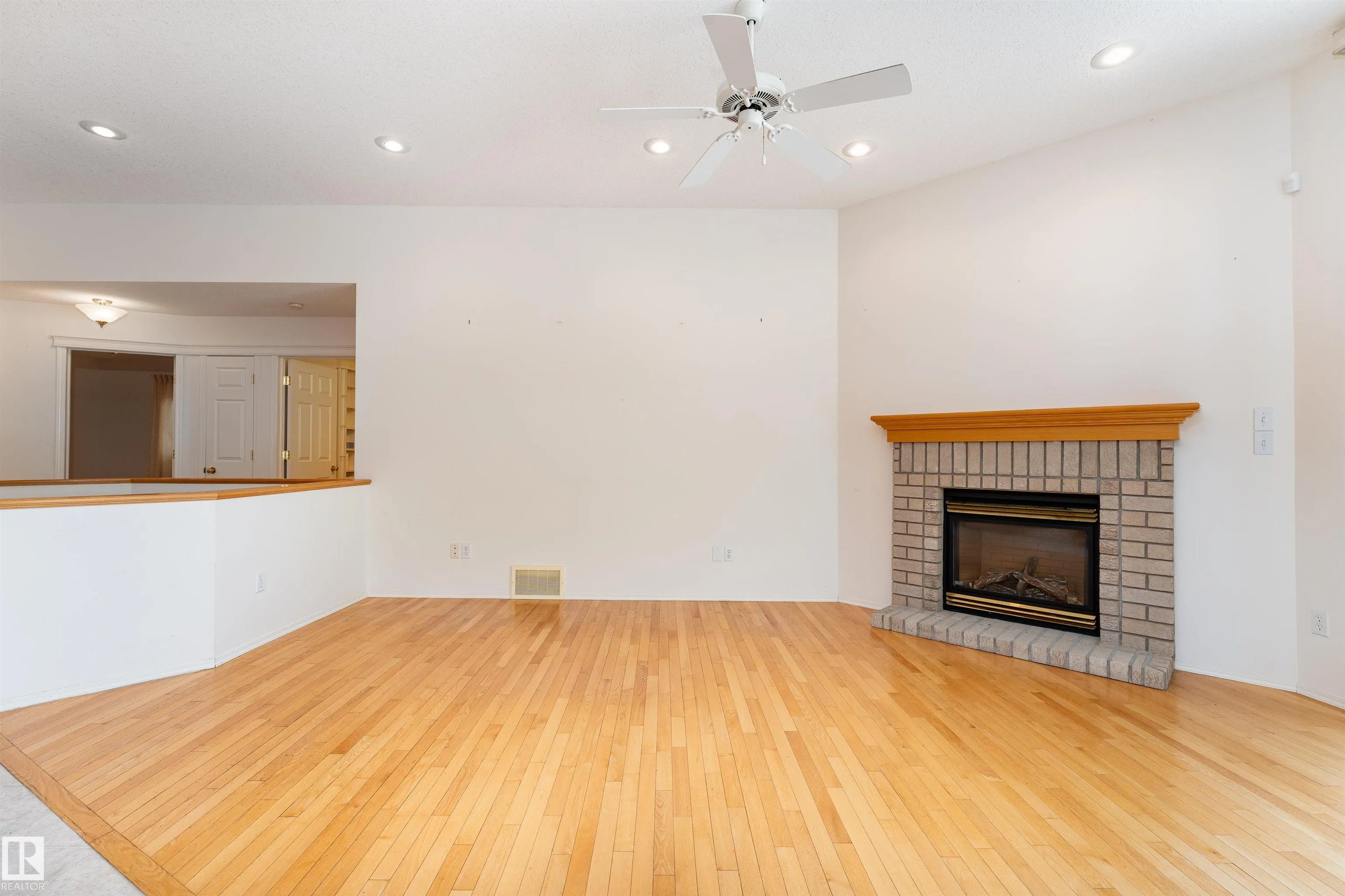 183 RIDGEHAVEN Crescent