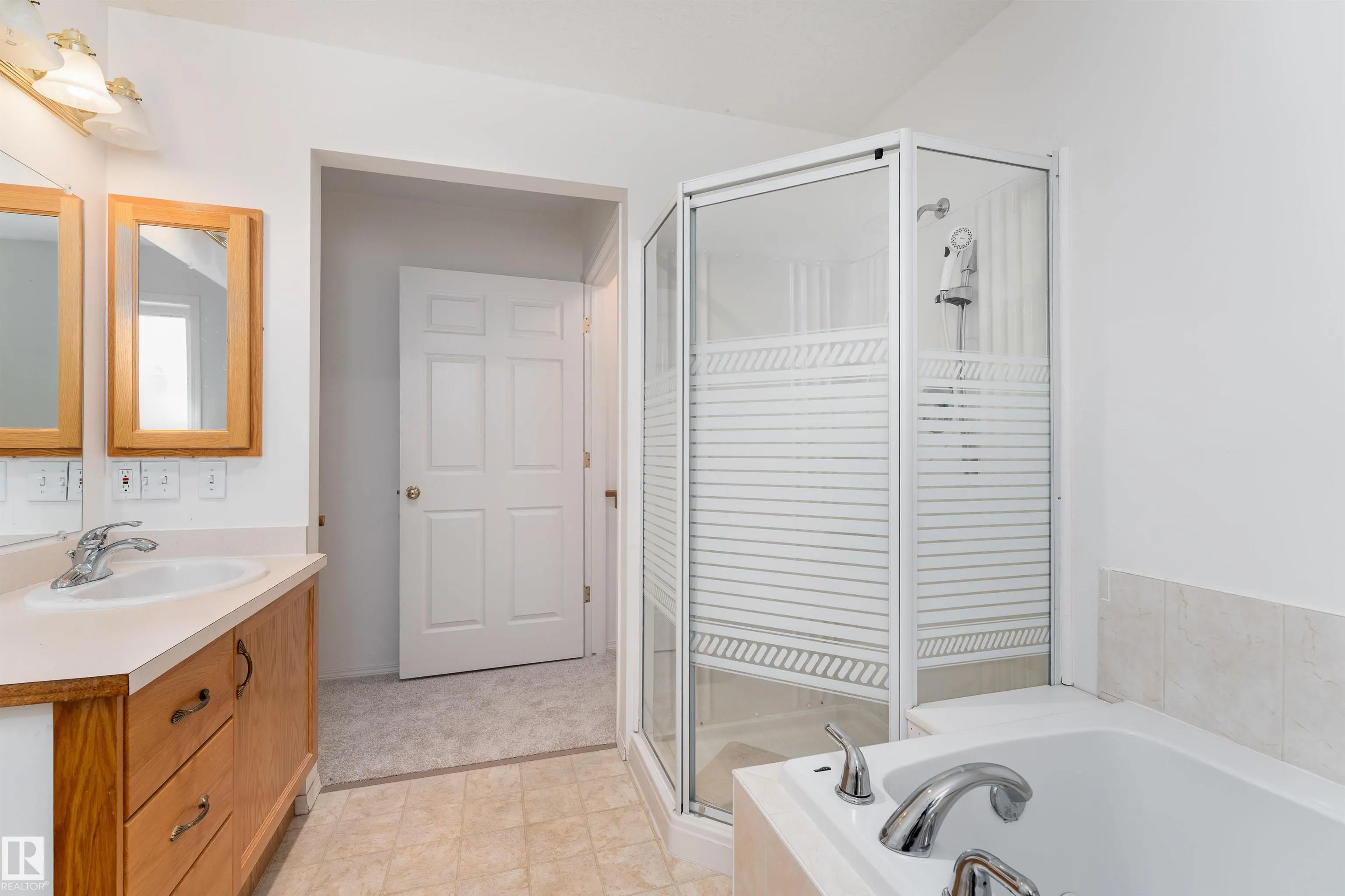 183 RIDGEHAVEN Crescent
