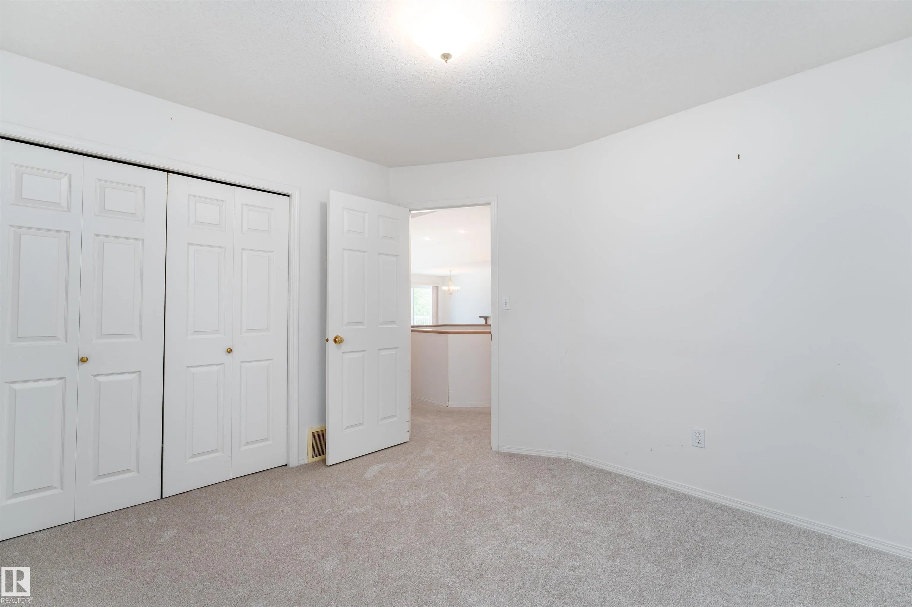 183 RIDGEHAVEN Crescent