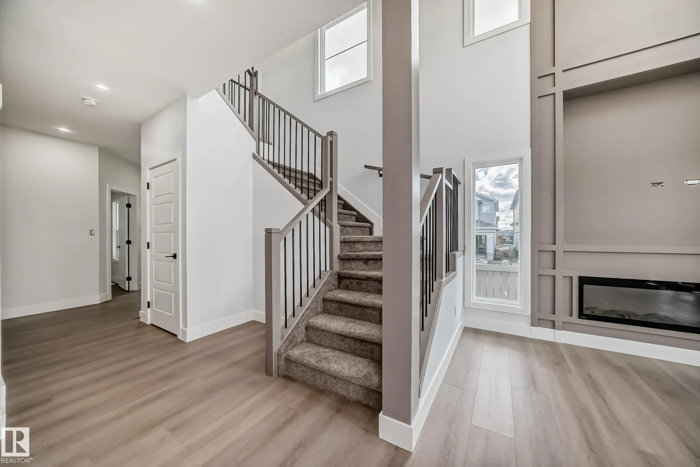 47 Waverly Way