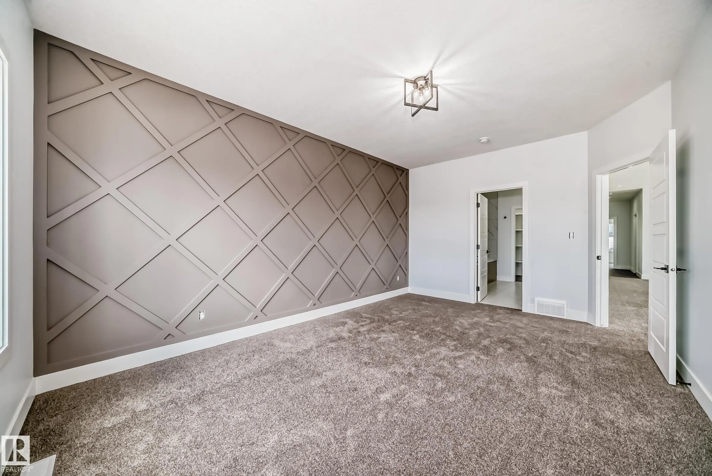 47 Waverly Way