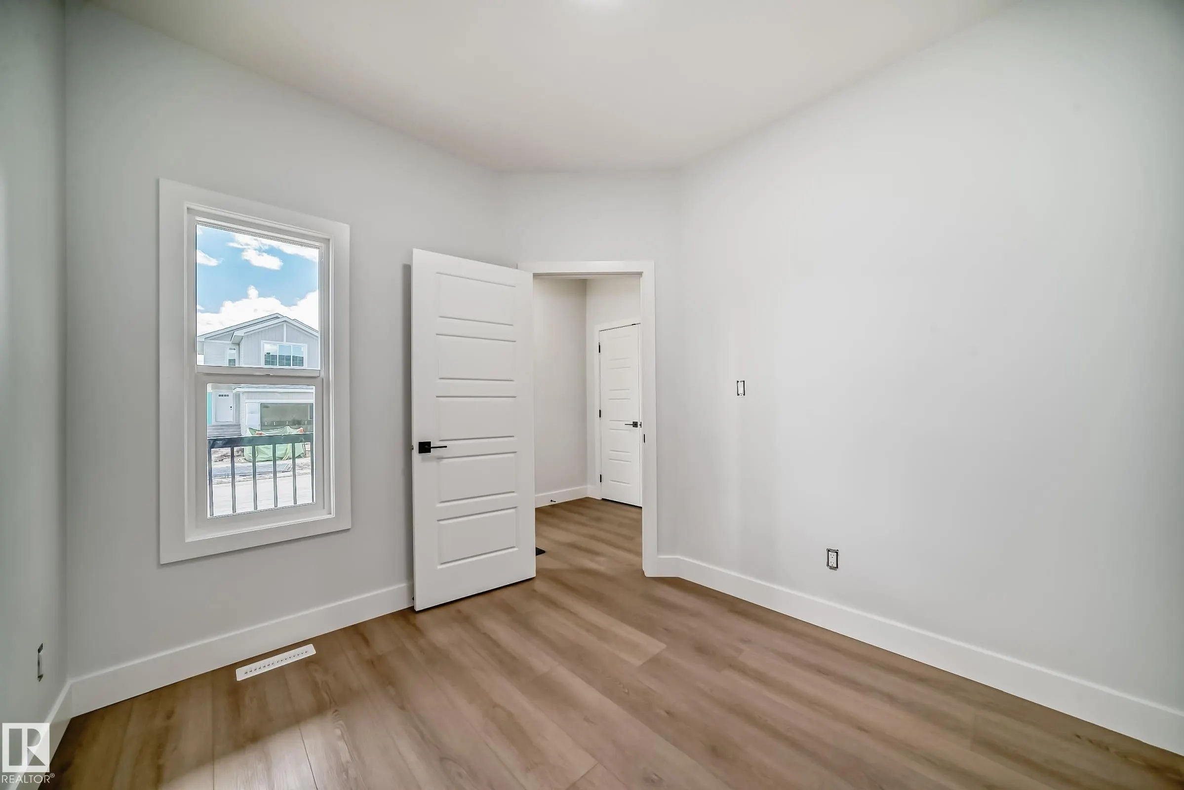 47 Waverly Way