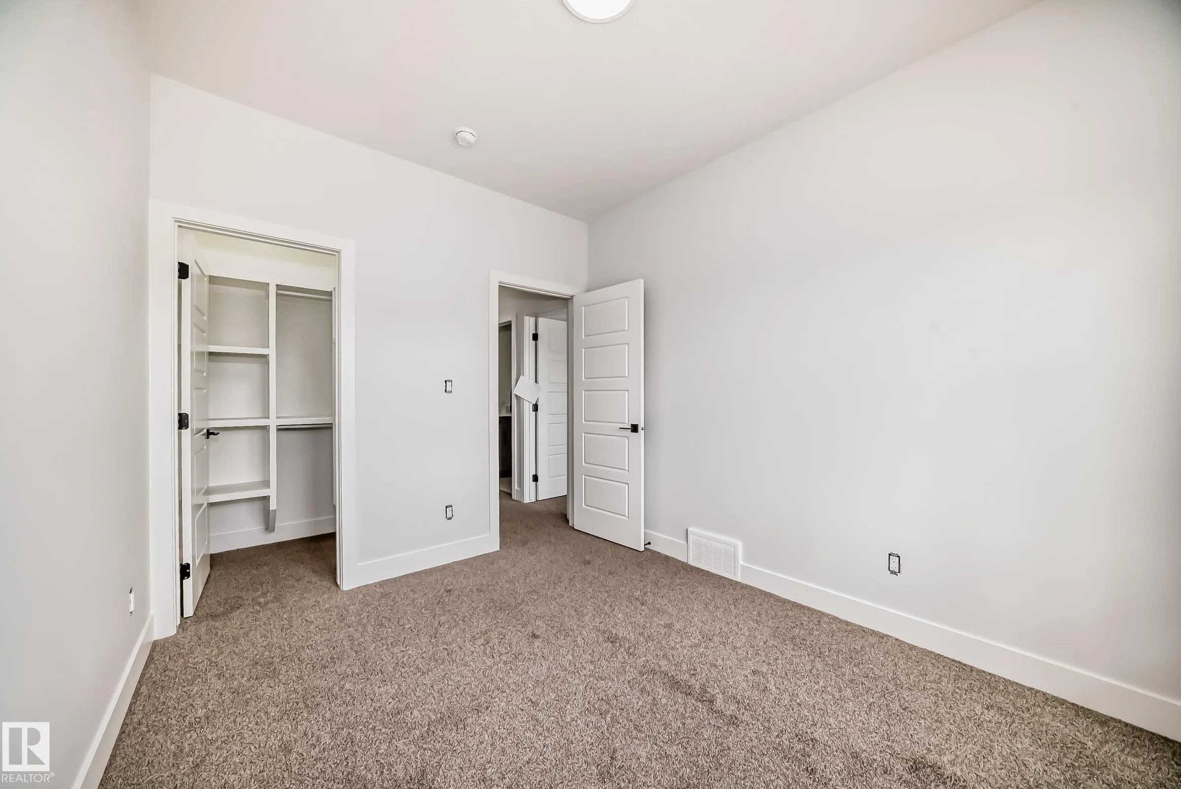 47 Waverly Way