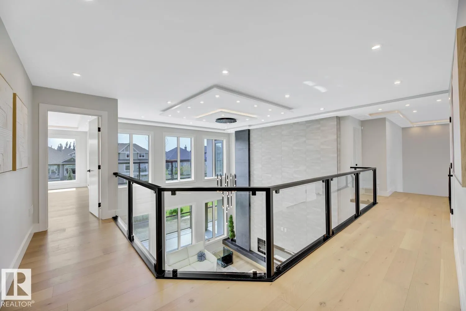 4715 WOOLSEY COMMON
