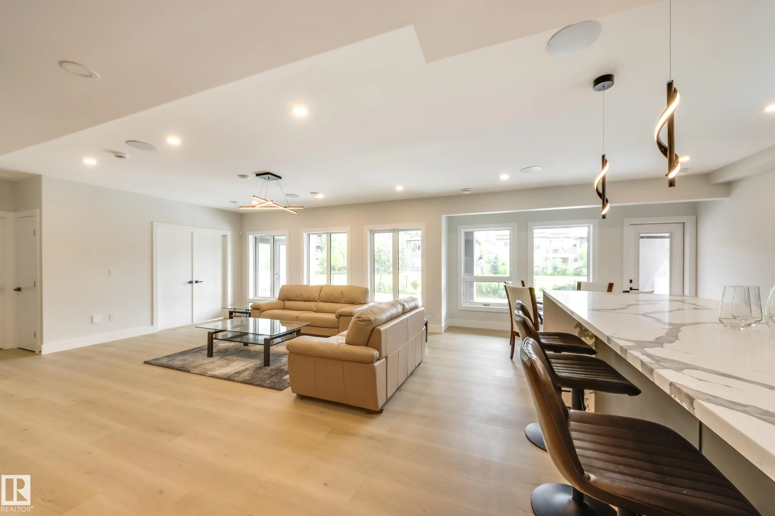 4715 WOOLSEY COMMON
