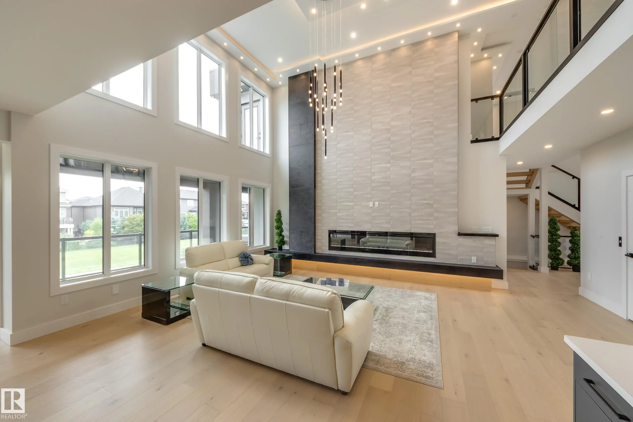 4715 WOOLSEY COMMON