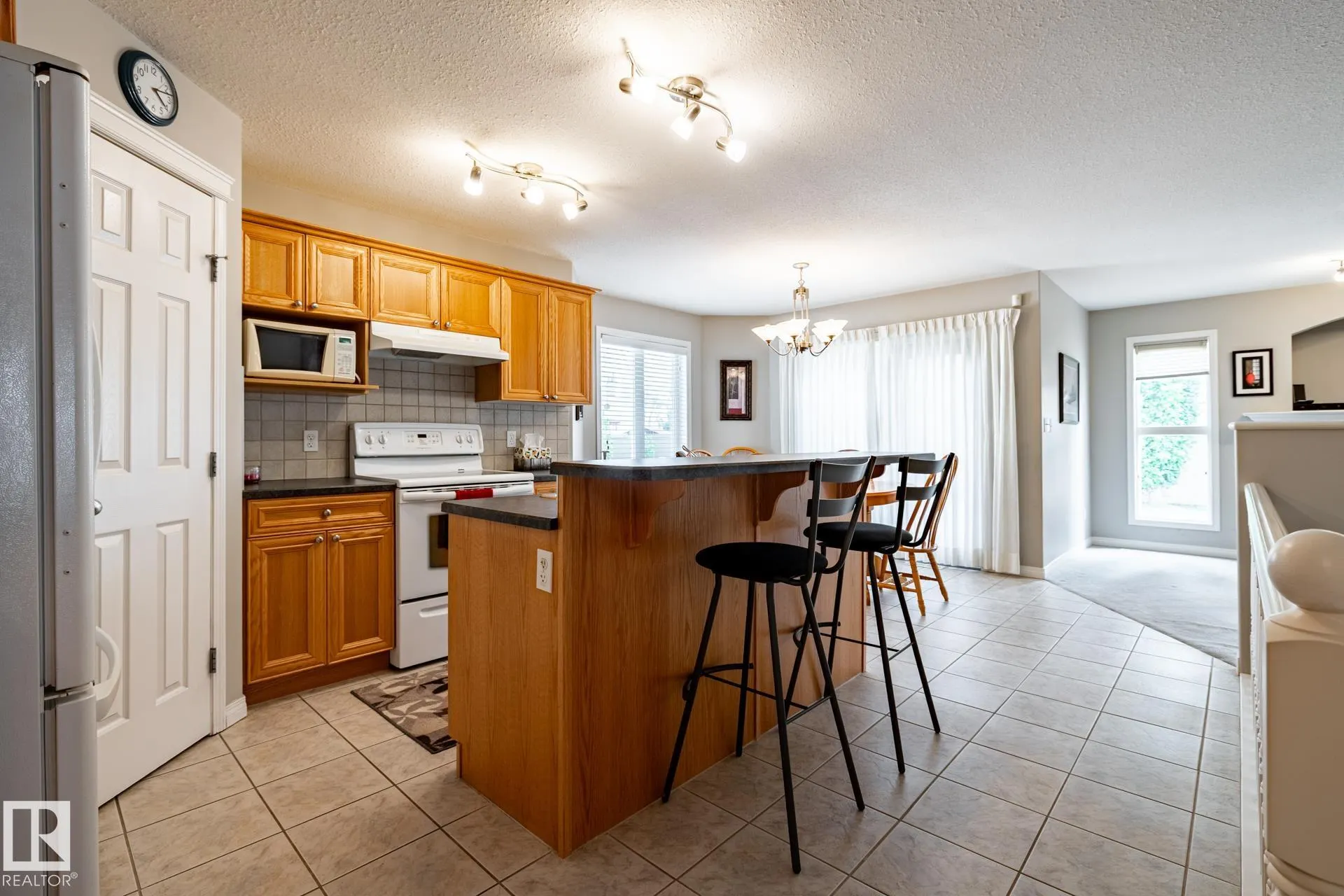 155 REICHERT Drive