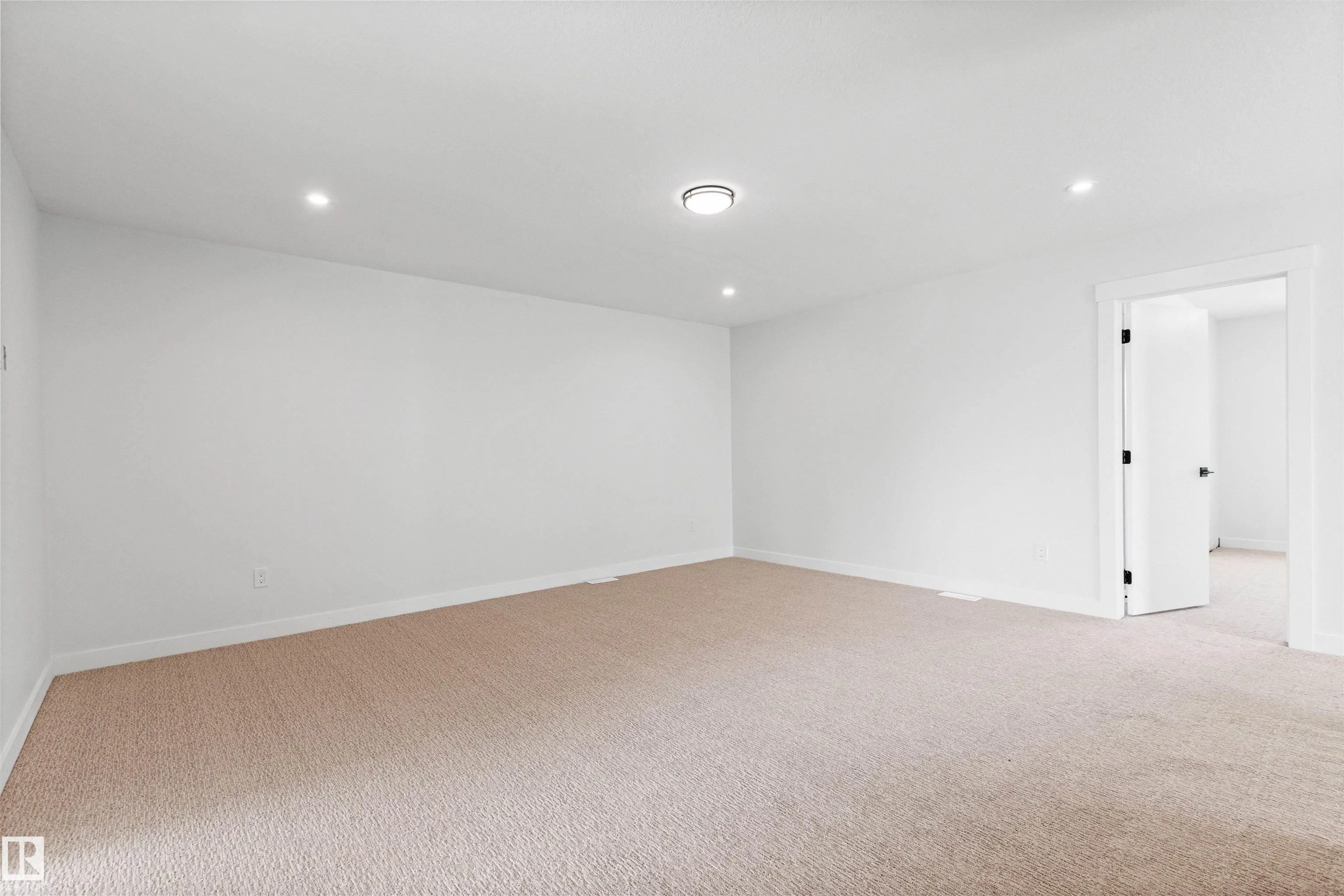 5002 53 ave