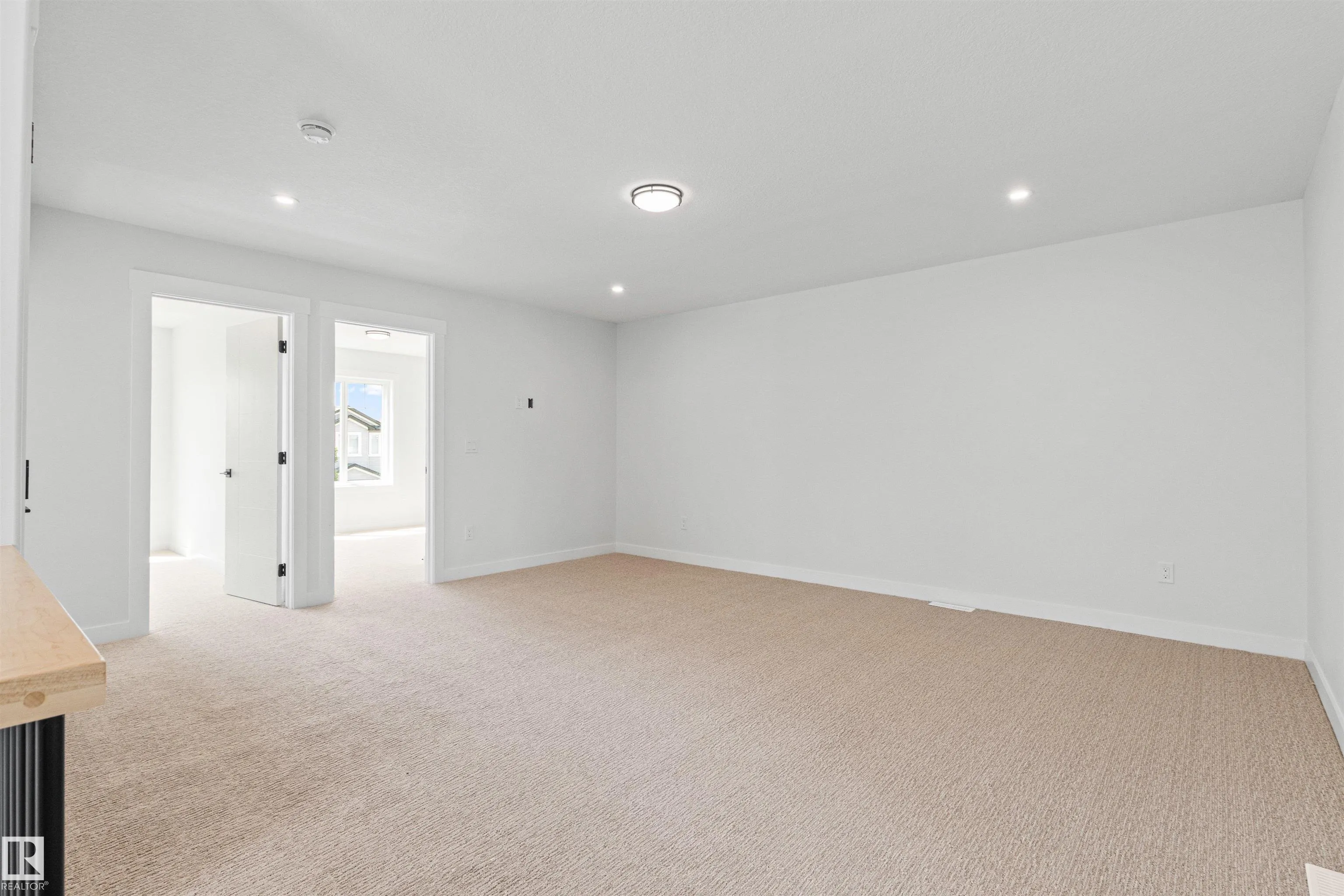5002 53 ave