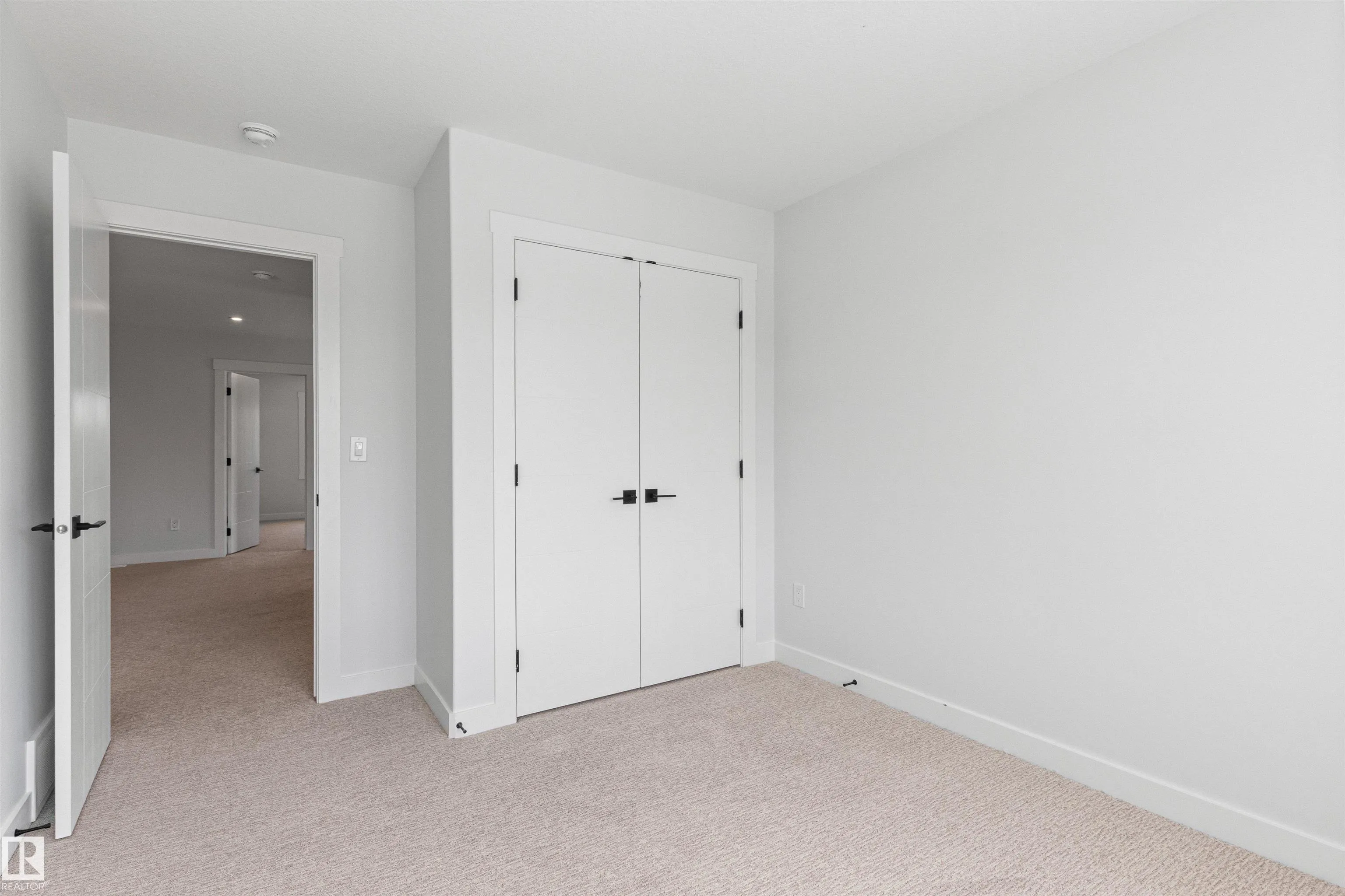 5002 53 ave
