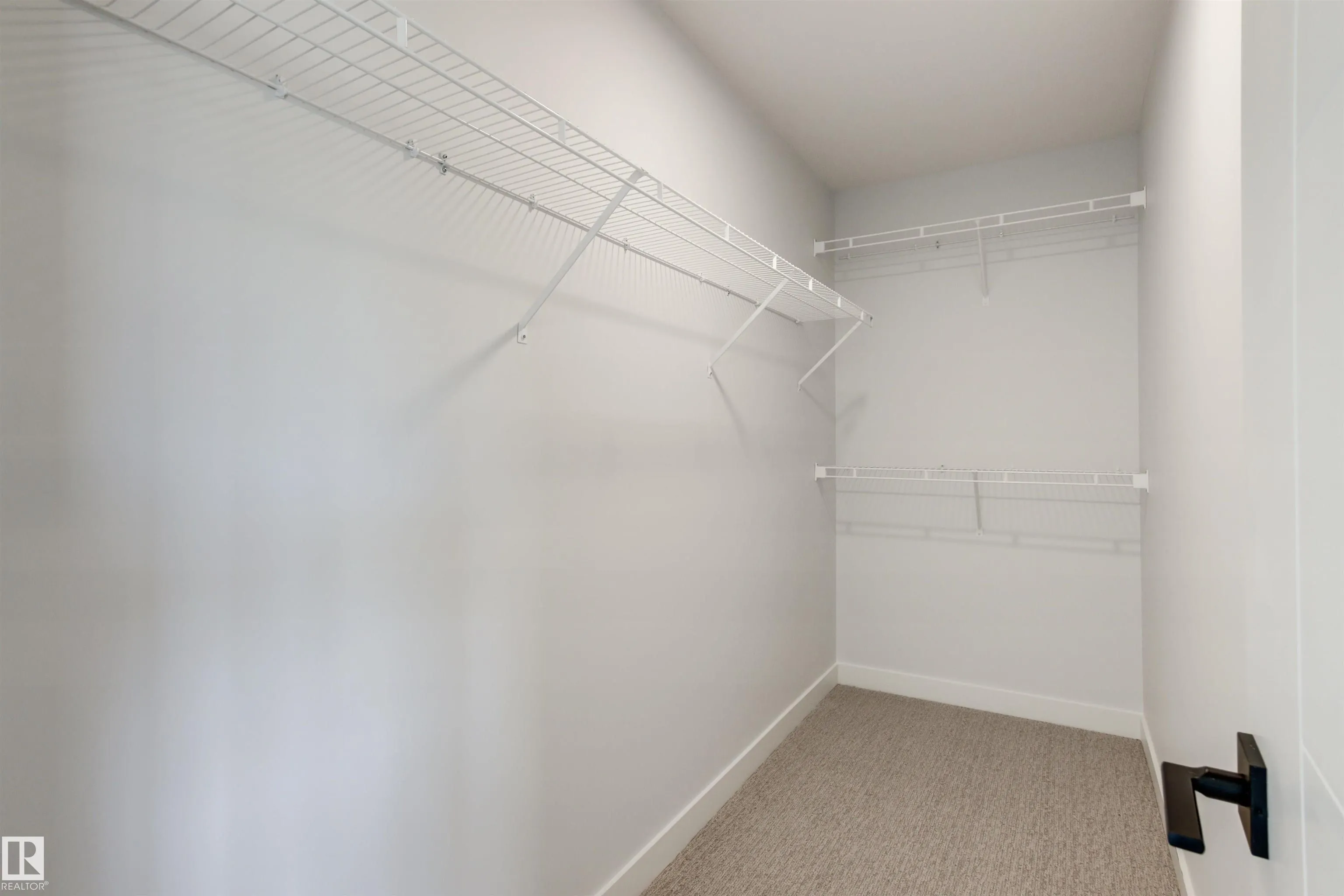 5002 53 ave