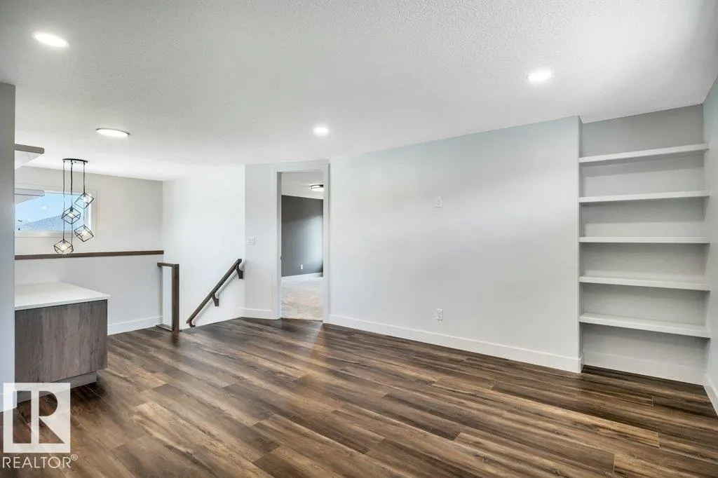 13 HILLWOOD Terrace