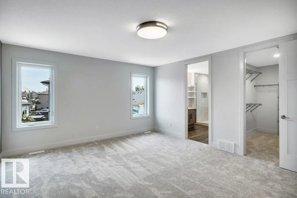 13 HILLWOOD Terrace