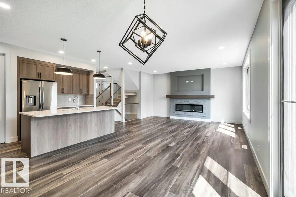 13 HILLWOOD Terrace