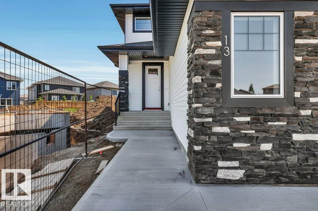 13 HILLWOOD Terrace
