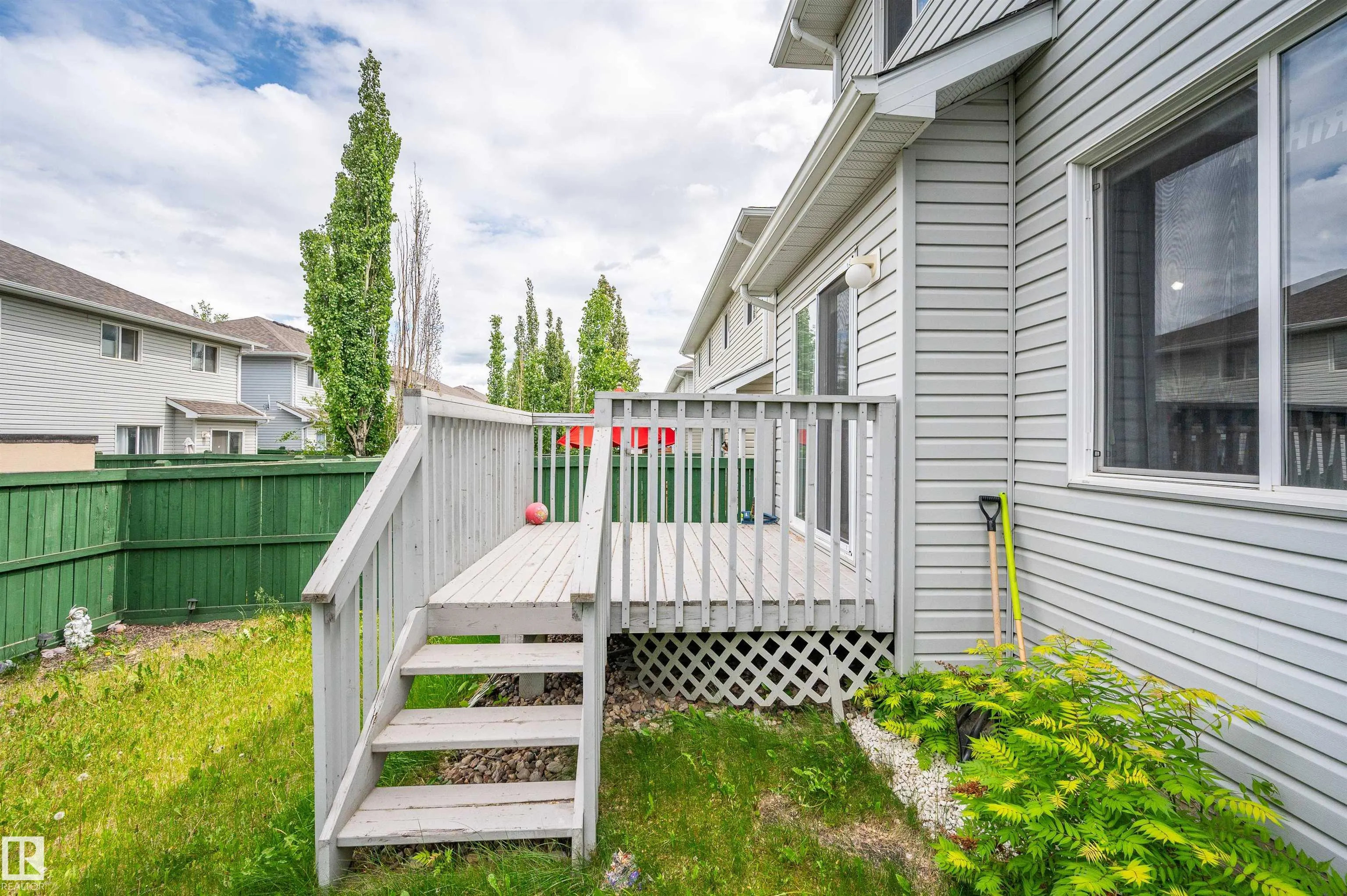 115 CHESTERMERE Drive