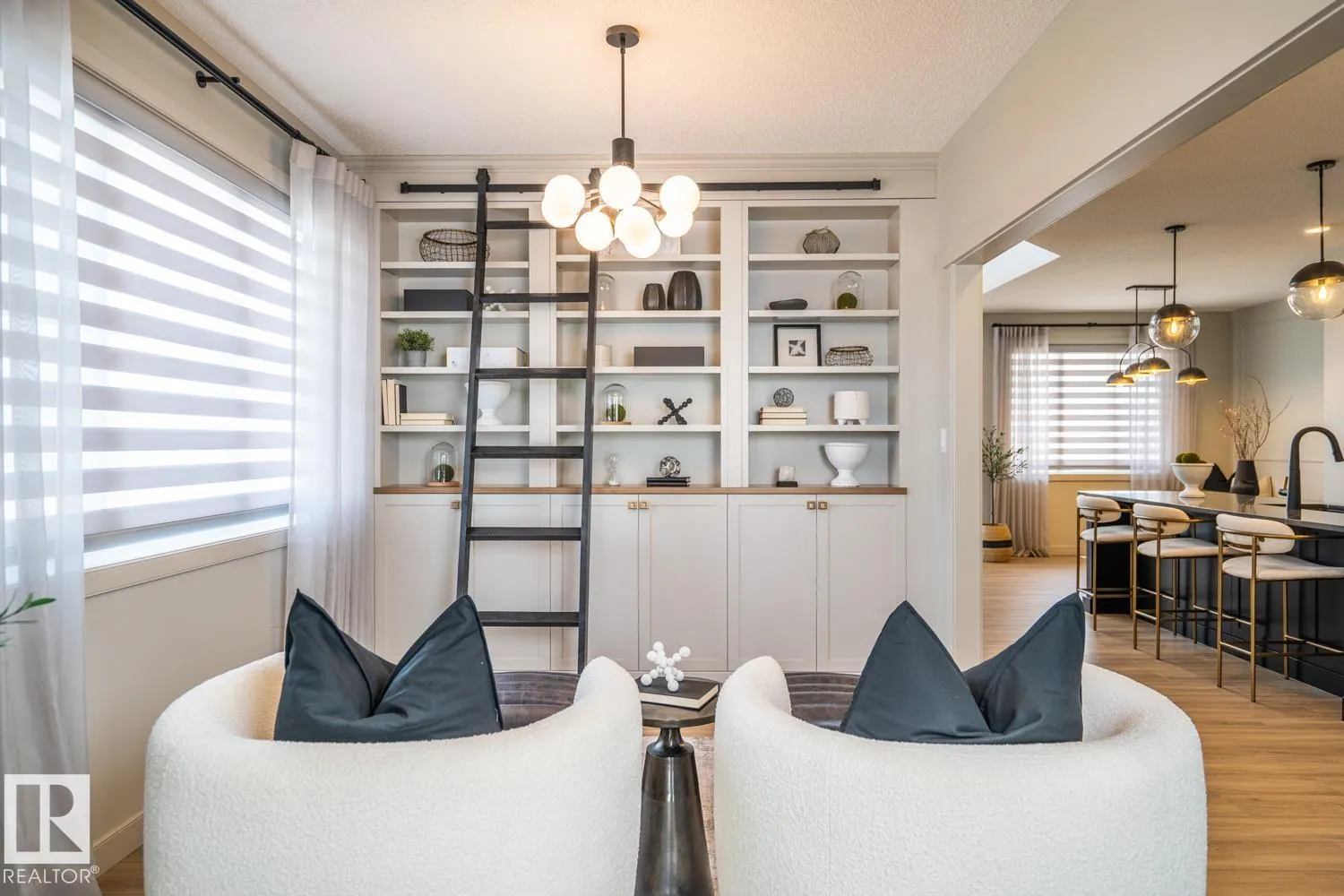 142 SUNLAND Way