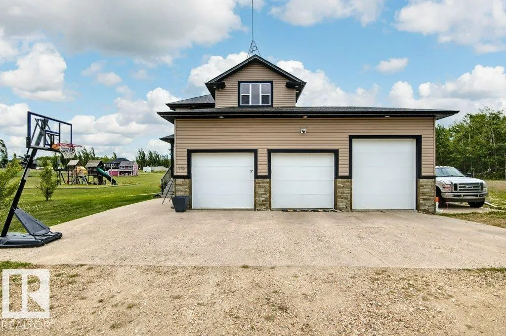 110, 51022 Range Road 221