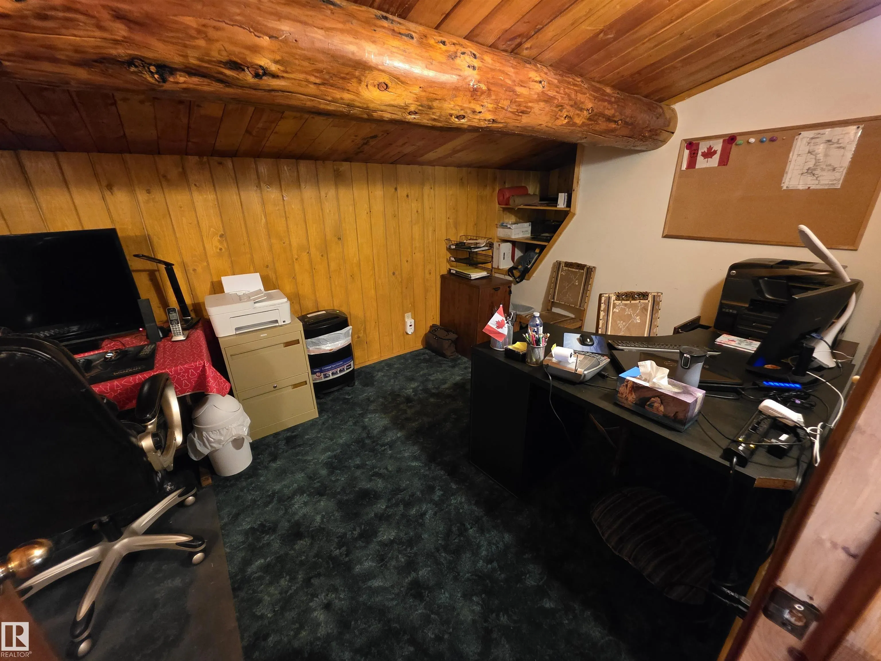 312 Lakeshore DR