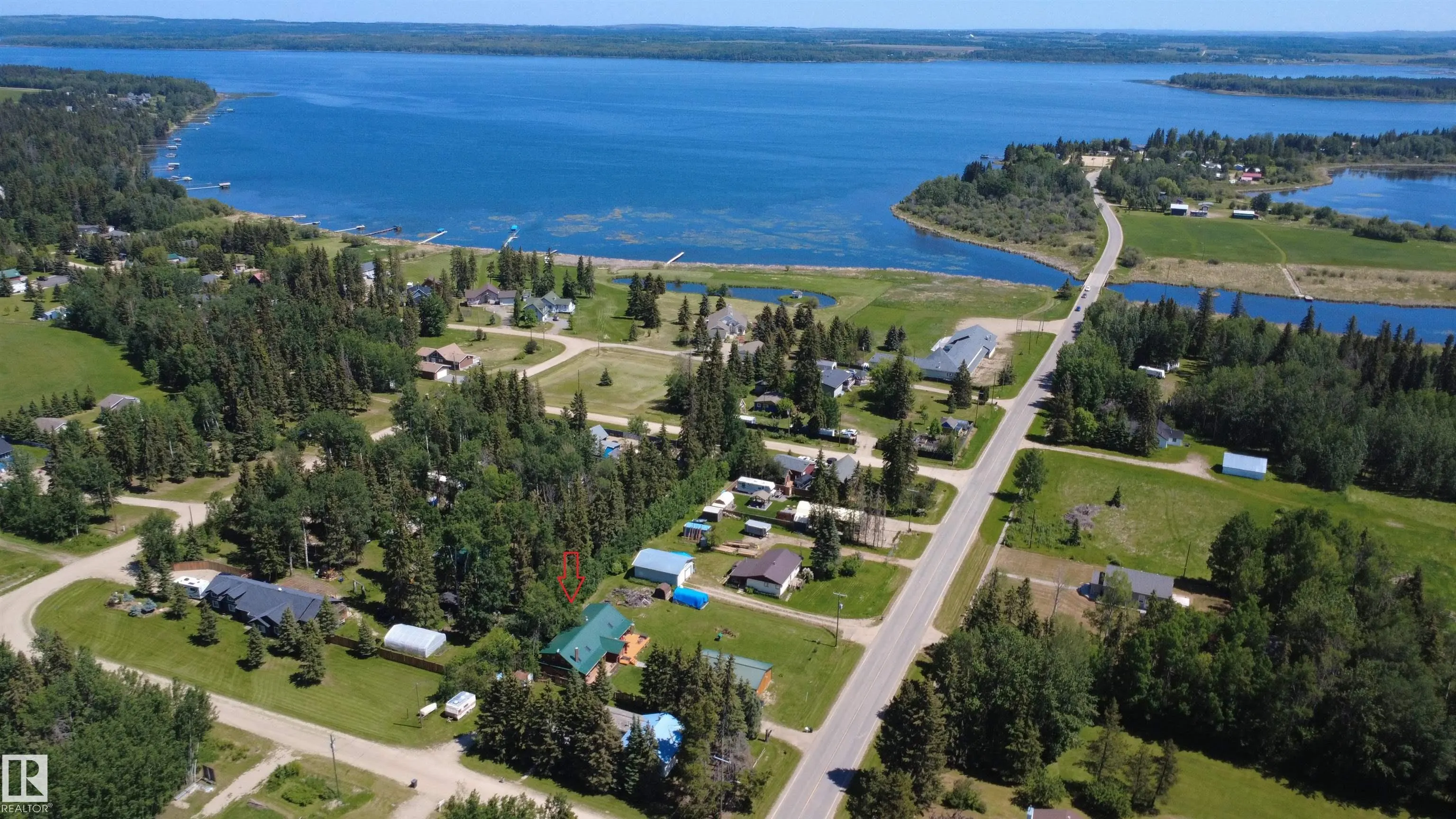 312 Lakeshore DR