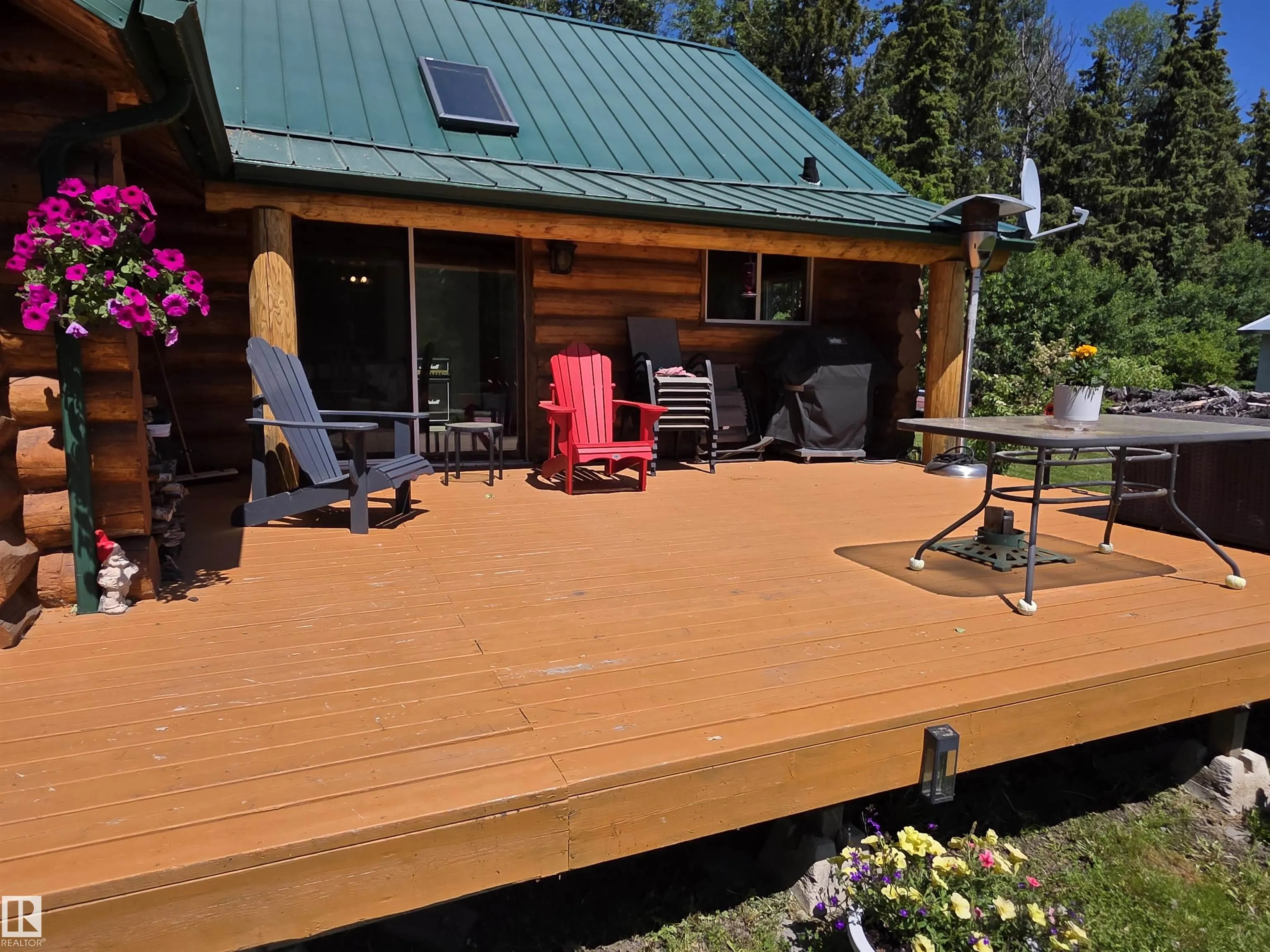312 Lakeshore DR
