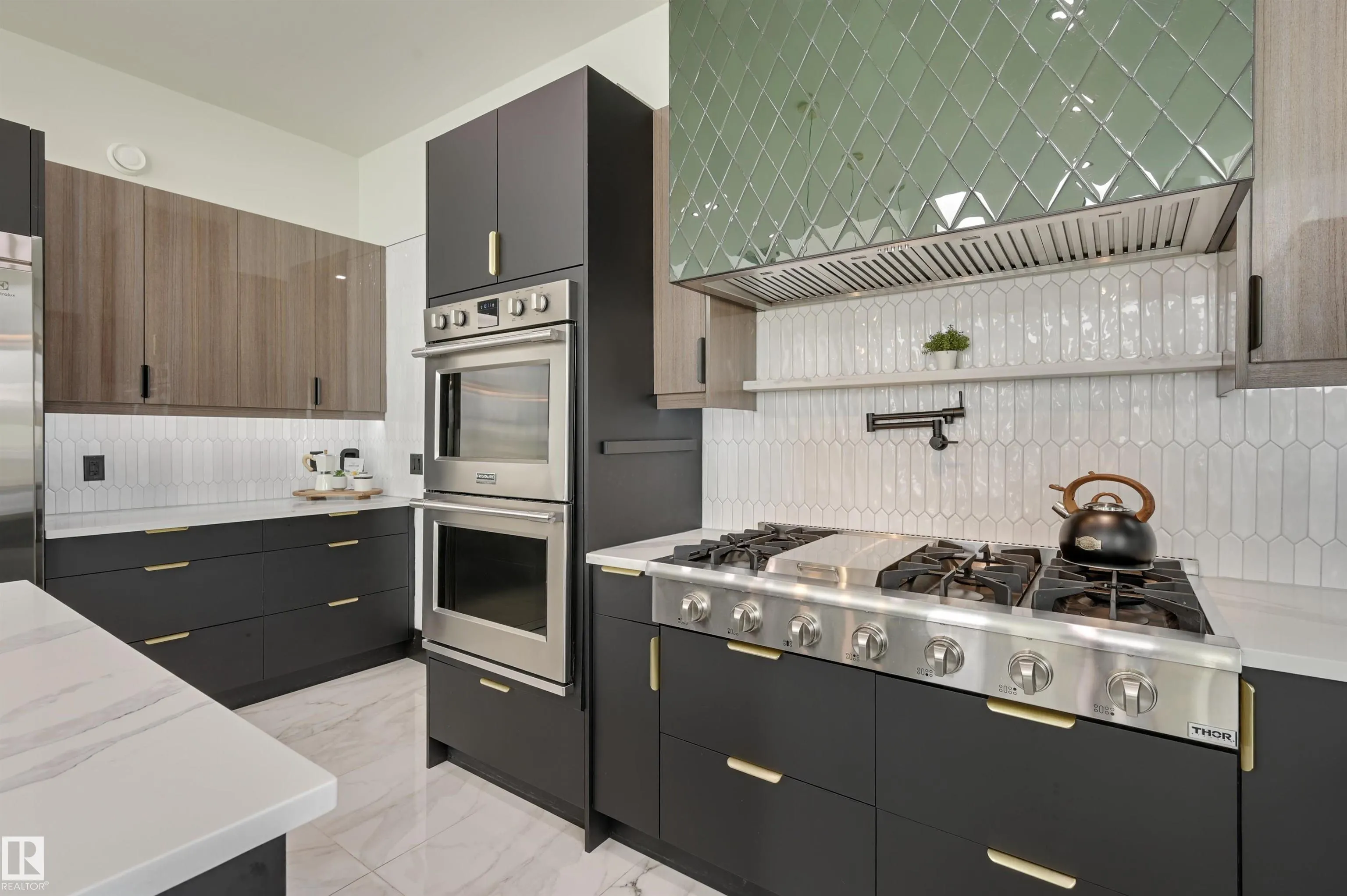 14 53217 Range Road 263