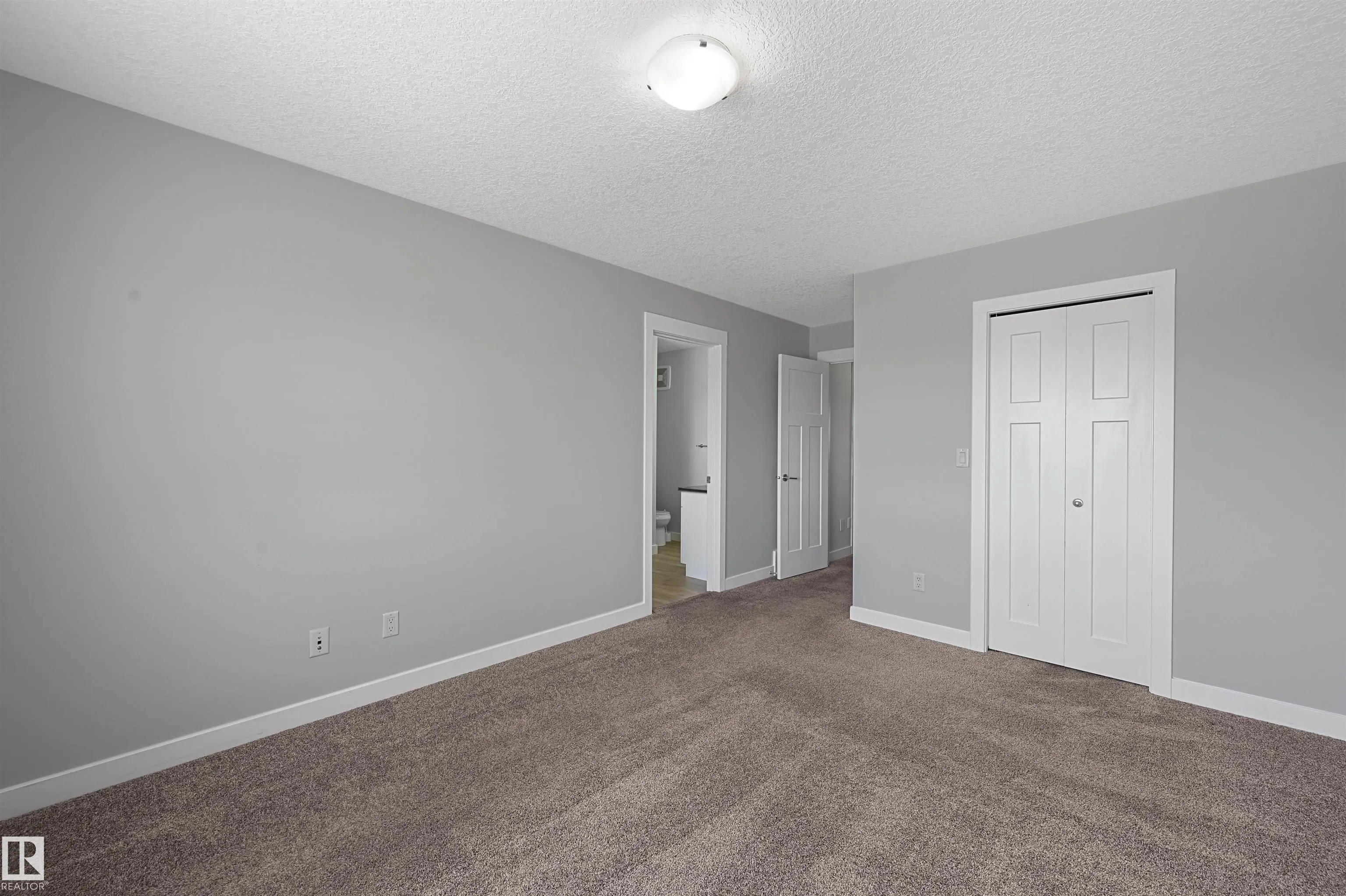 7096 SOUTH TERWILLEGAR Drive