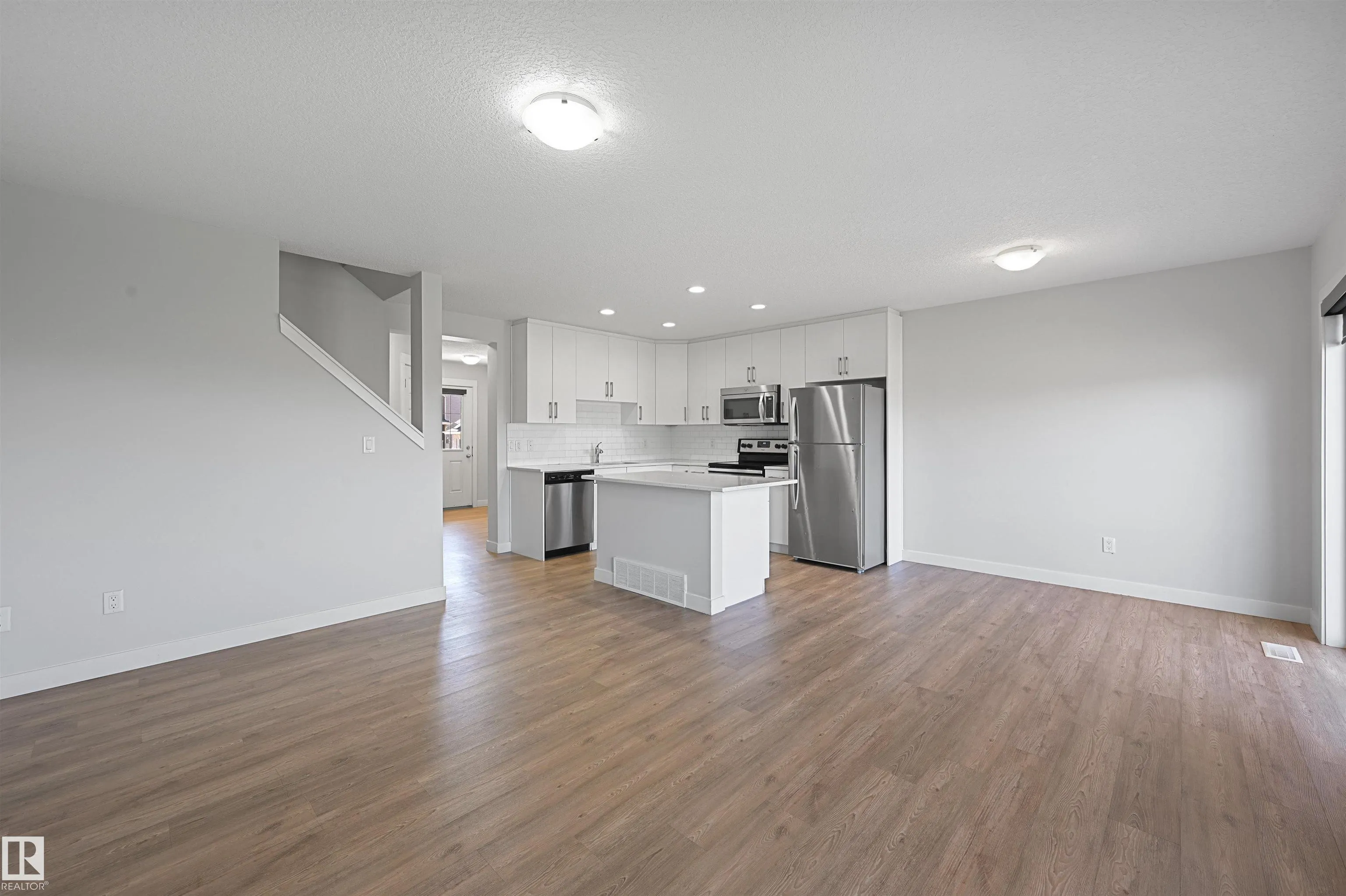 7096 SOUTH TERWILLEGAR Drive