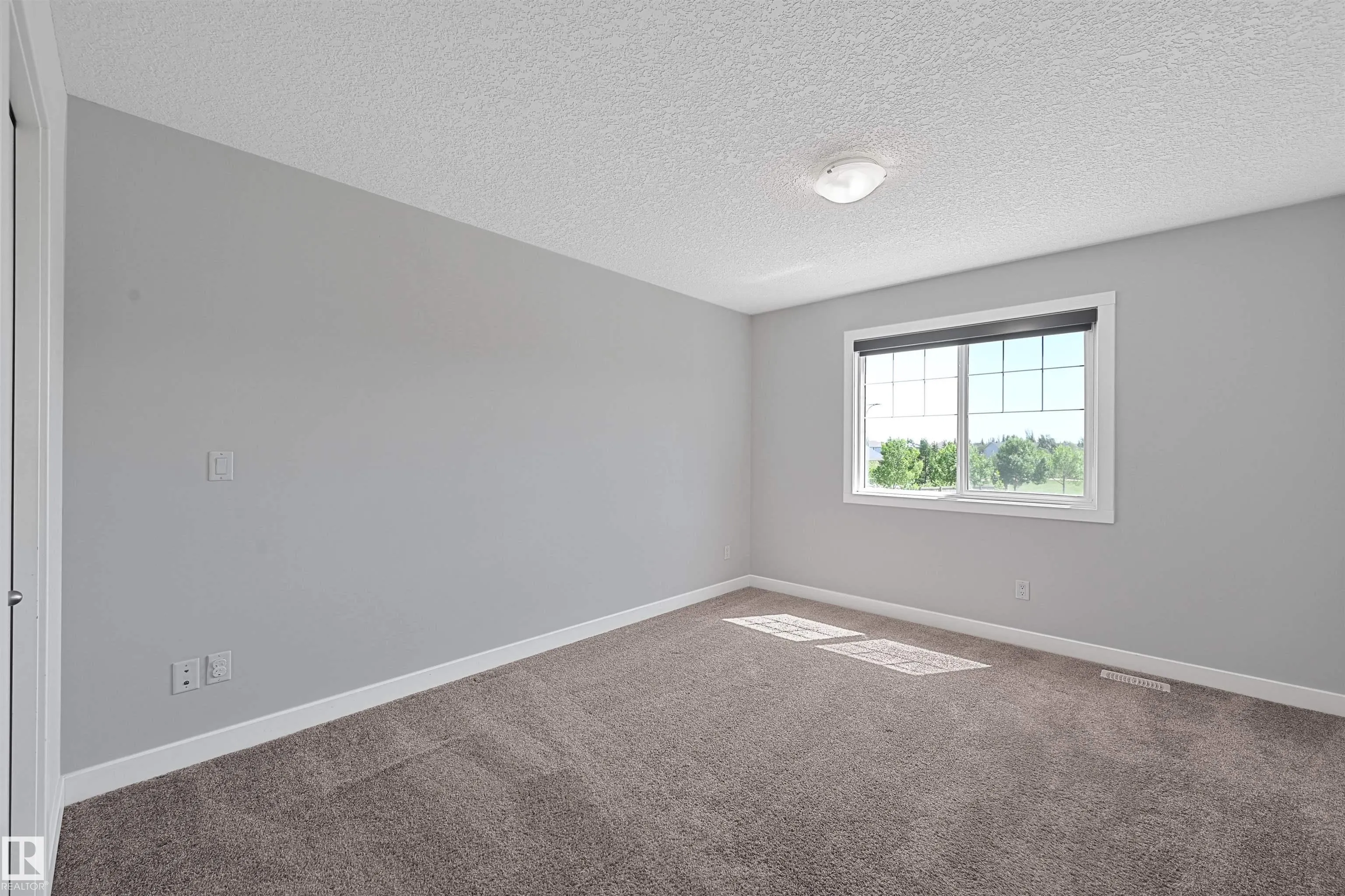 7096 SOUTH TERWILLEGAR Drive