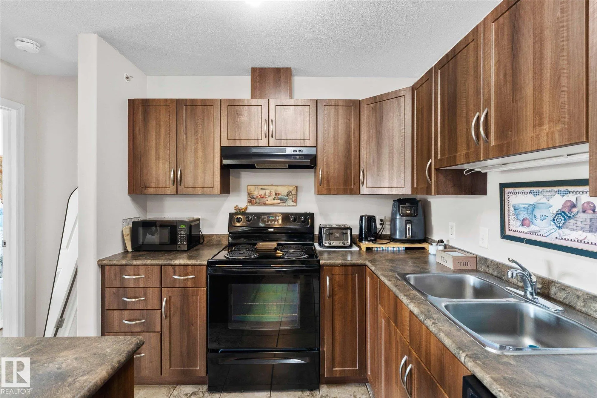 50 WOODSMERE