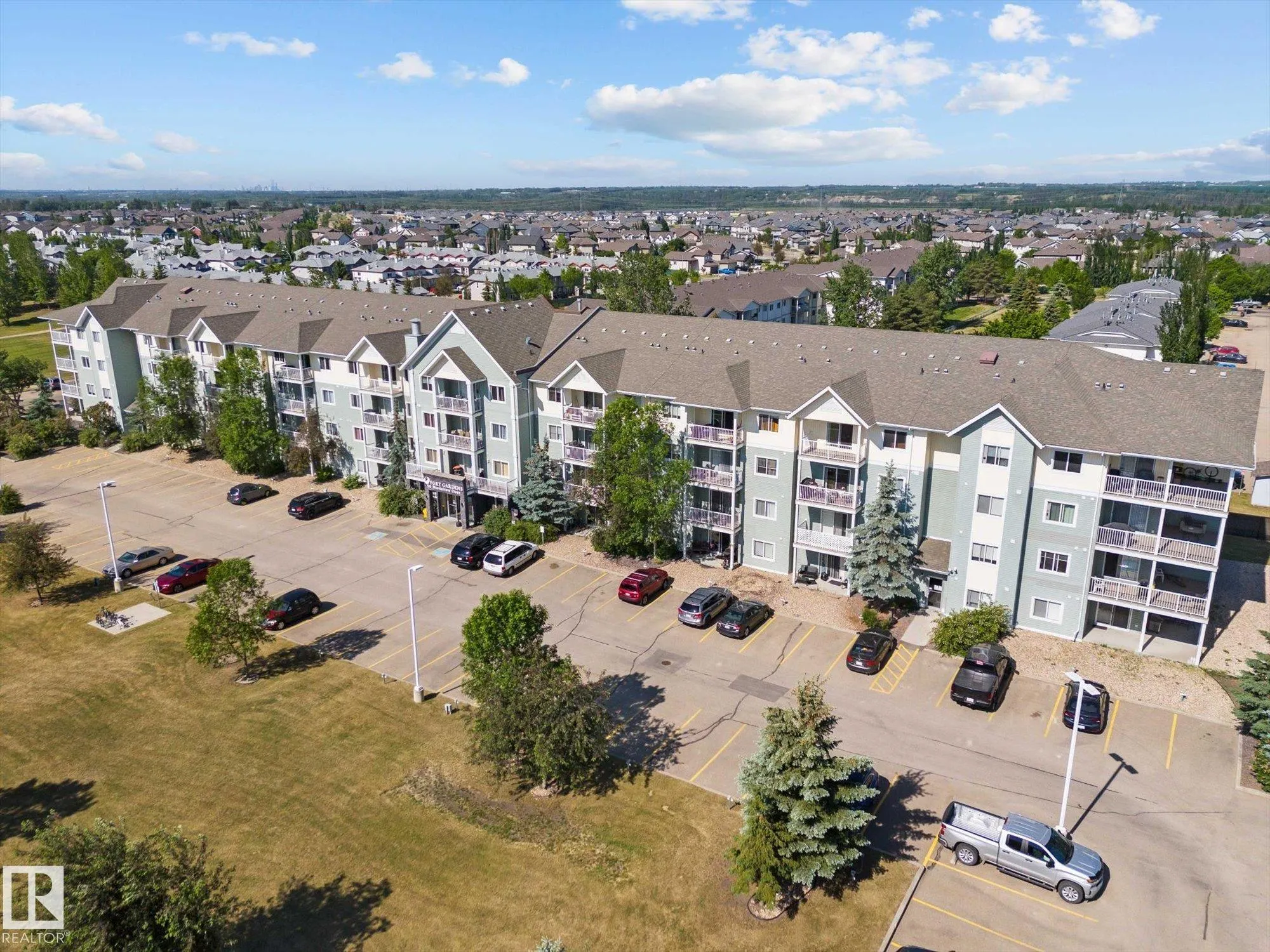 50 WOODSMERE