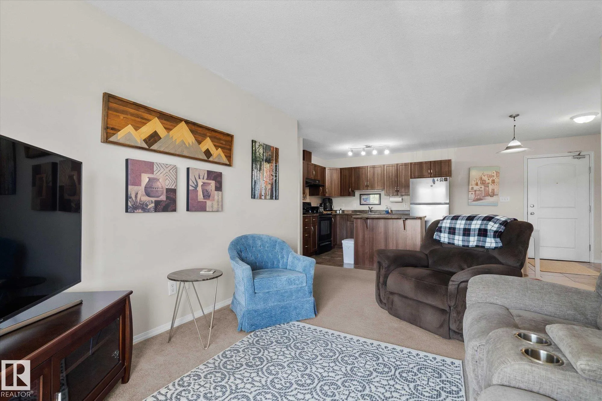 50 WOODSMERE